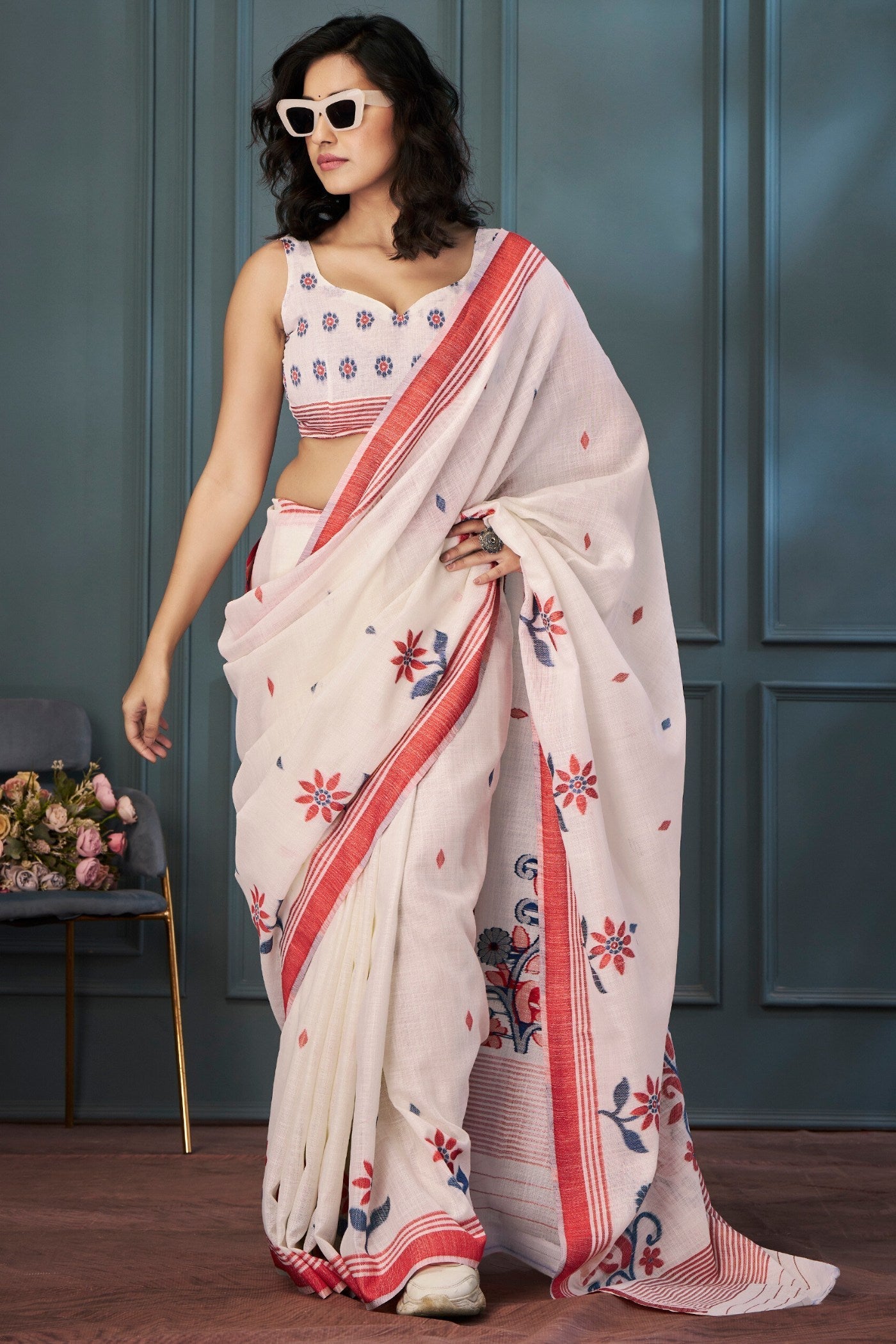 Clam Shell White Handloom Linen Saree