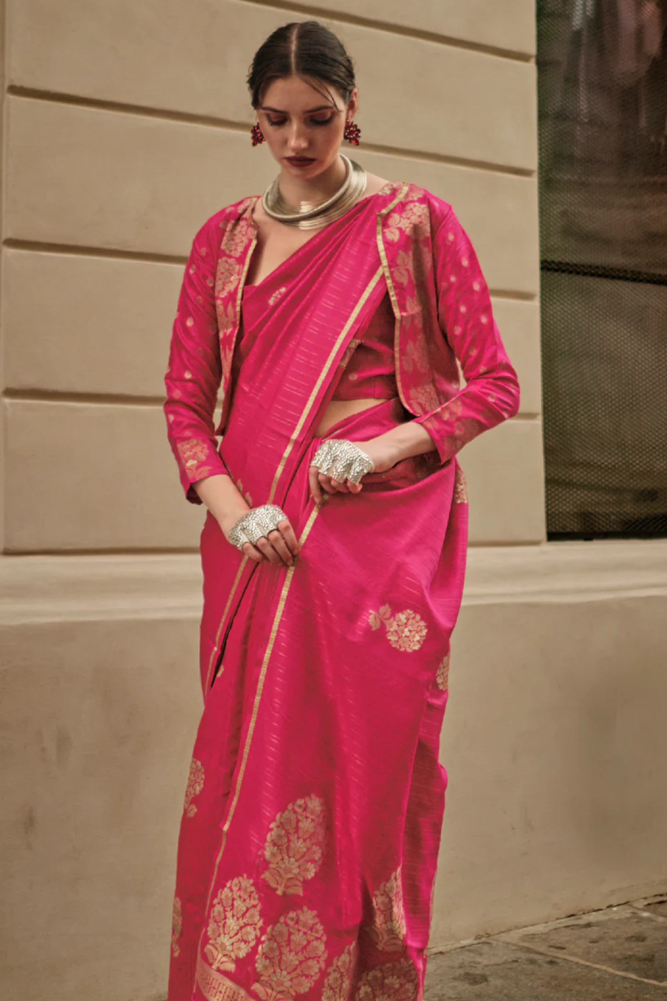 Dingy Dungeon Pink Woven Banarasi Satin Silk Saree