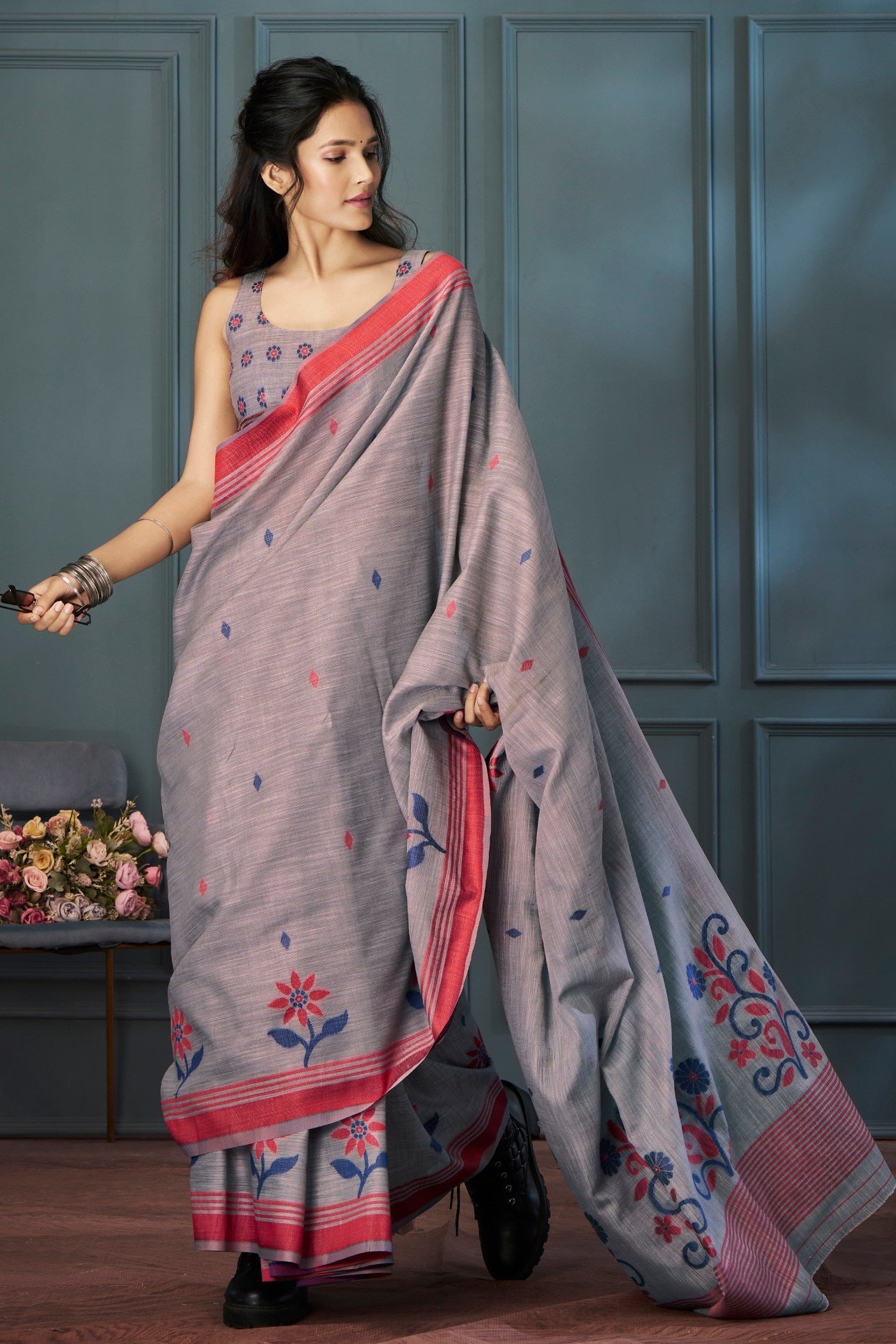 Santas Grey Handloom Linen Saree