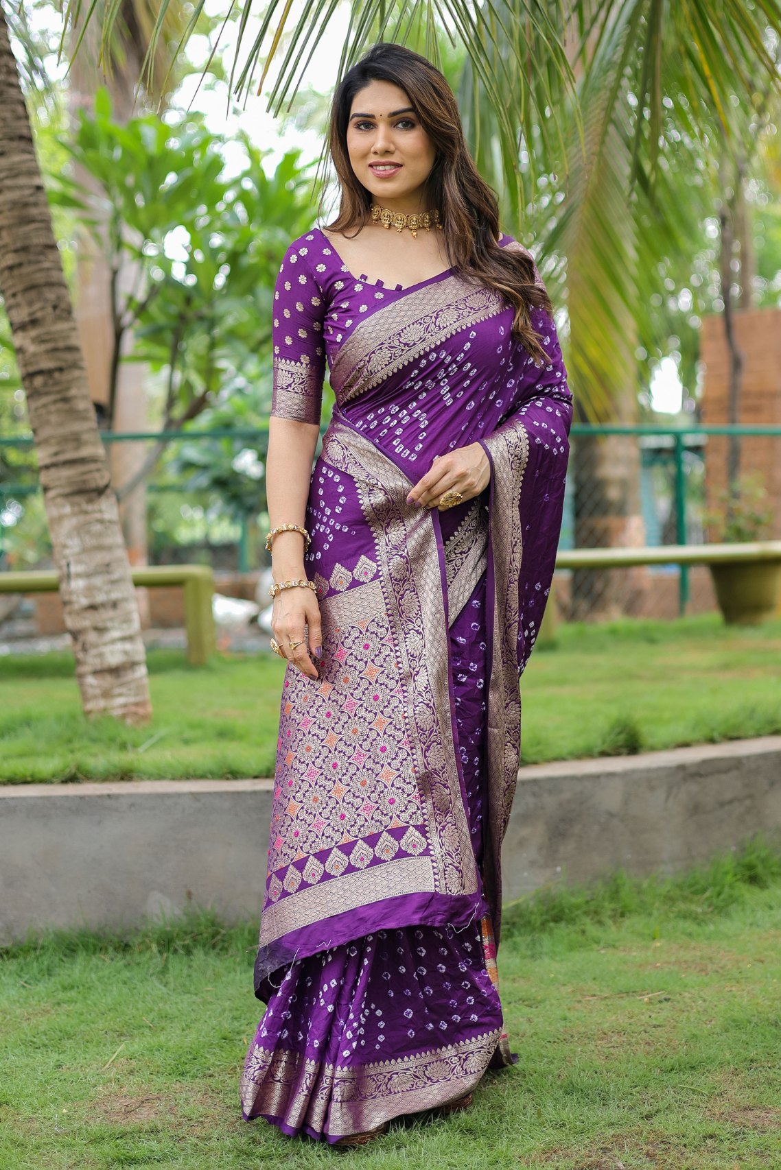 Eminence Purple Woven Bandhani Dola Silk Saree