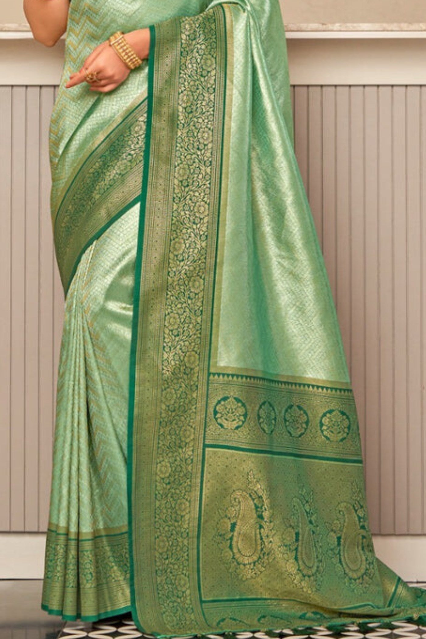 Shimmer Green Zari Woven Kanjivaram Saree