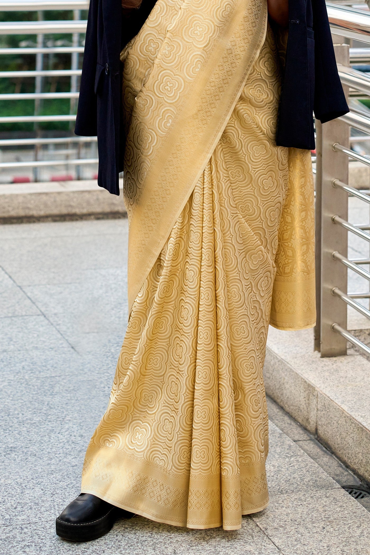 Whiskey Gold Handloom Kanjivaram Saree