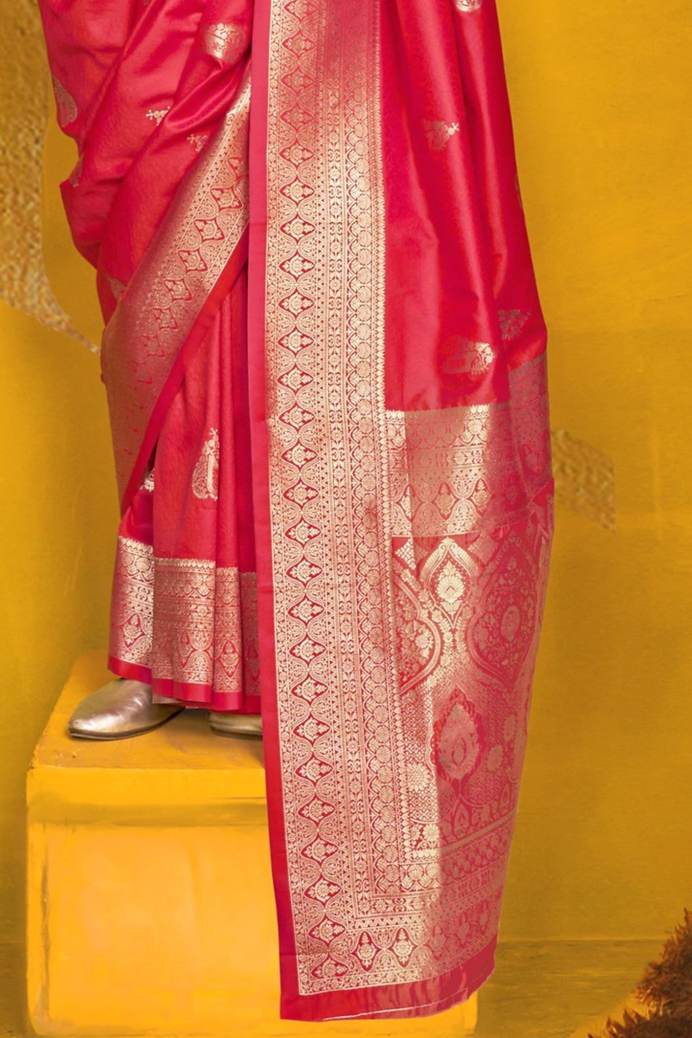 Roseberry Pink Banarasi Handloom Silk Saree