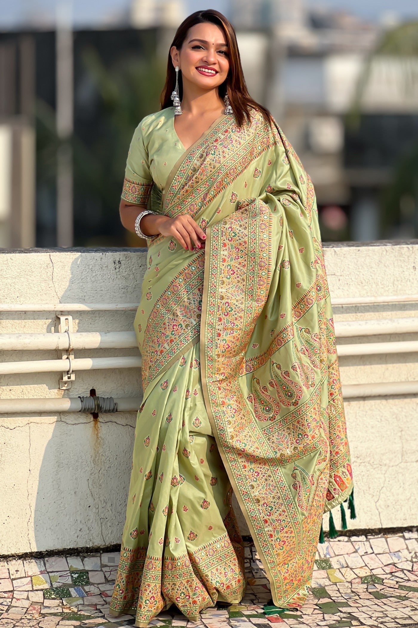 Pista Green Woven Kashmiri Jamewar Saree