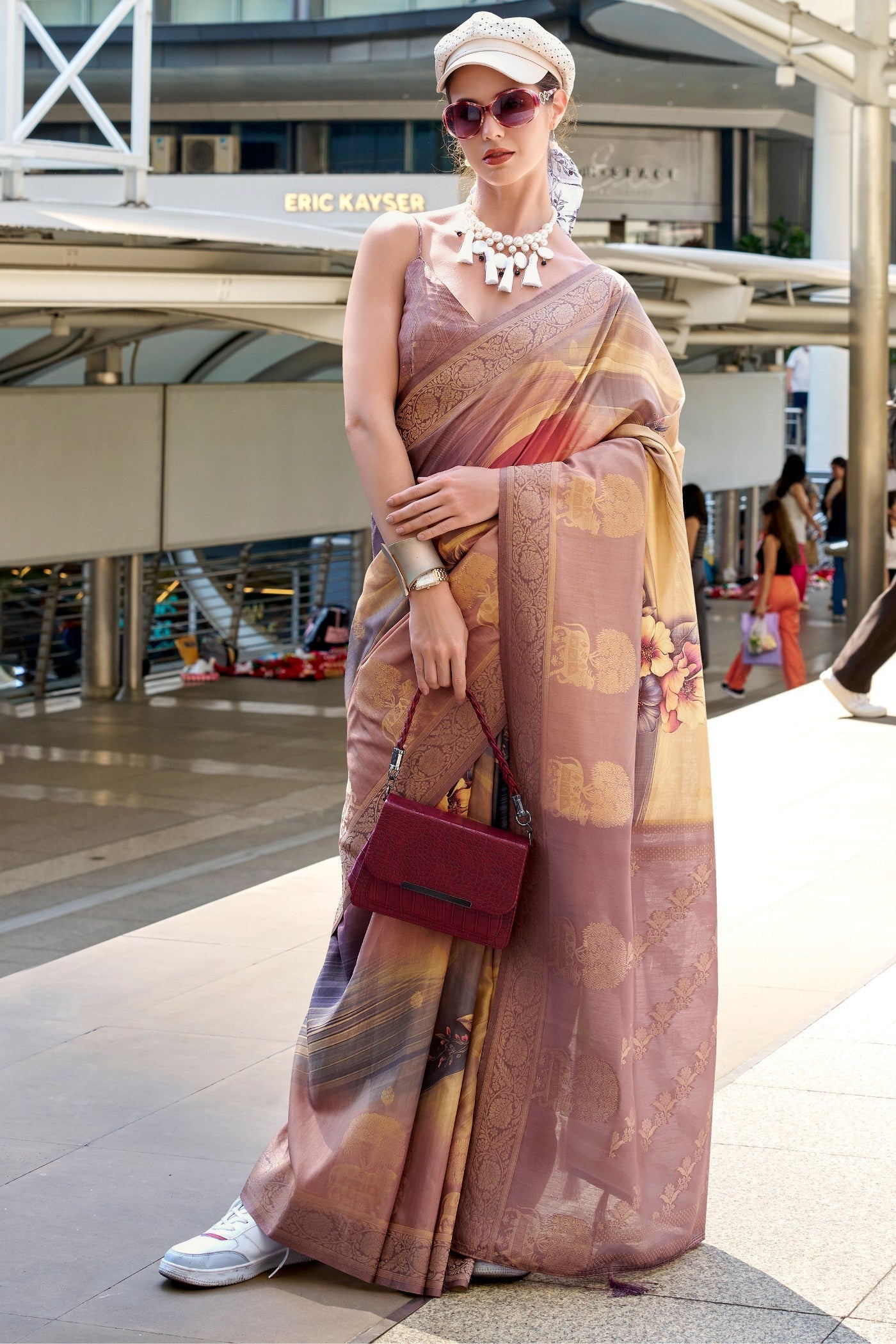 Tanchoi Cream and Brown Banarasi Handloom Saree