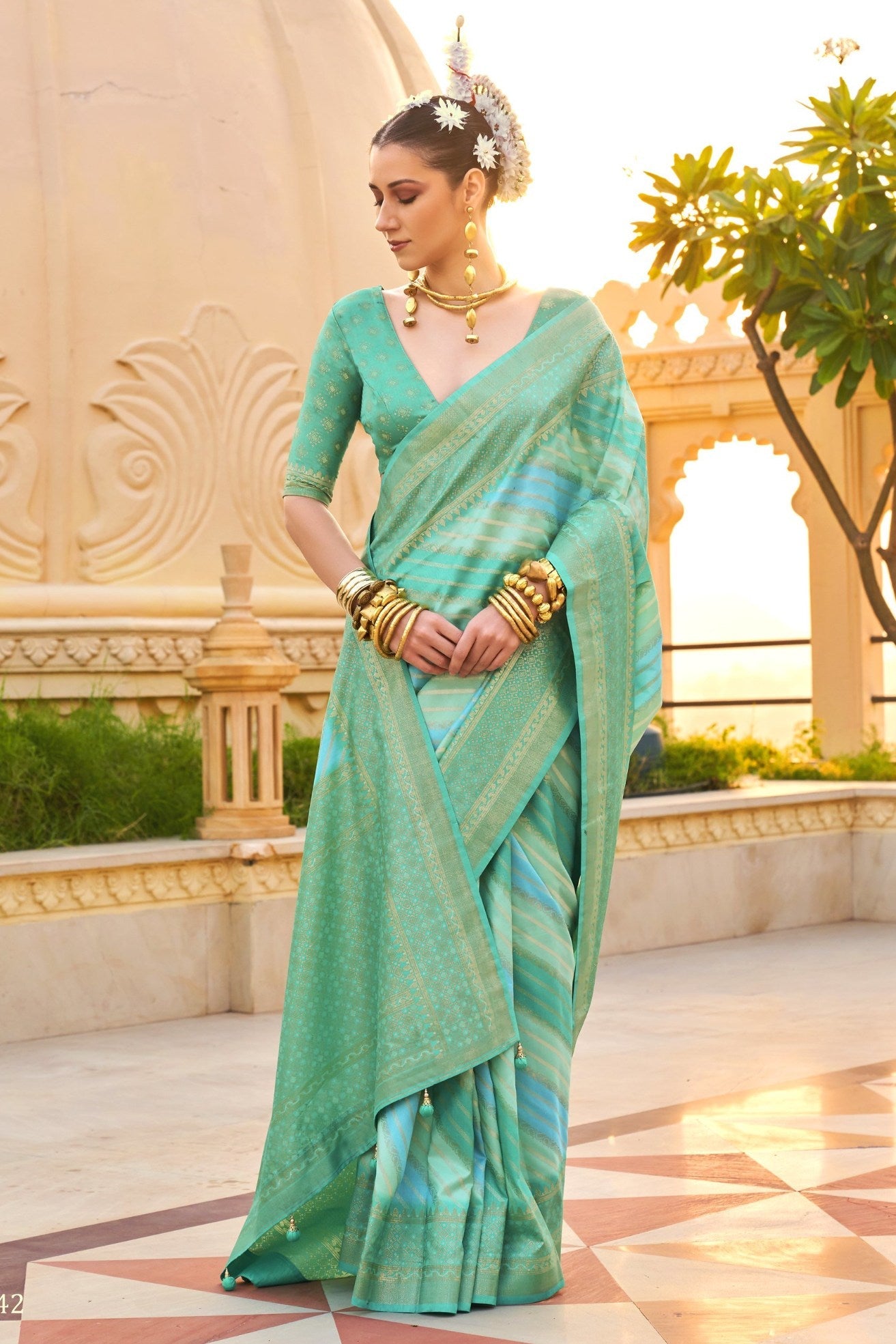 Gum Leaf Green Woven Patola Printed Silk Saree