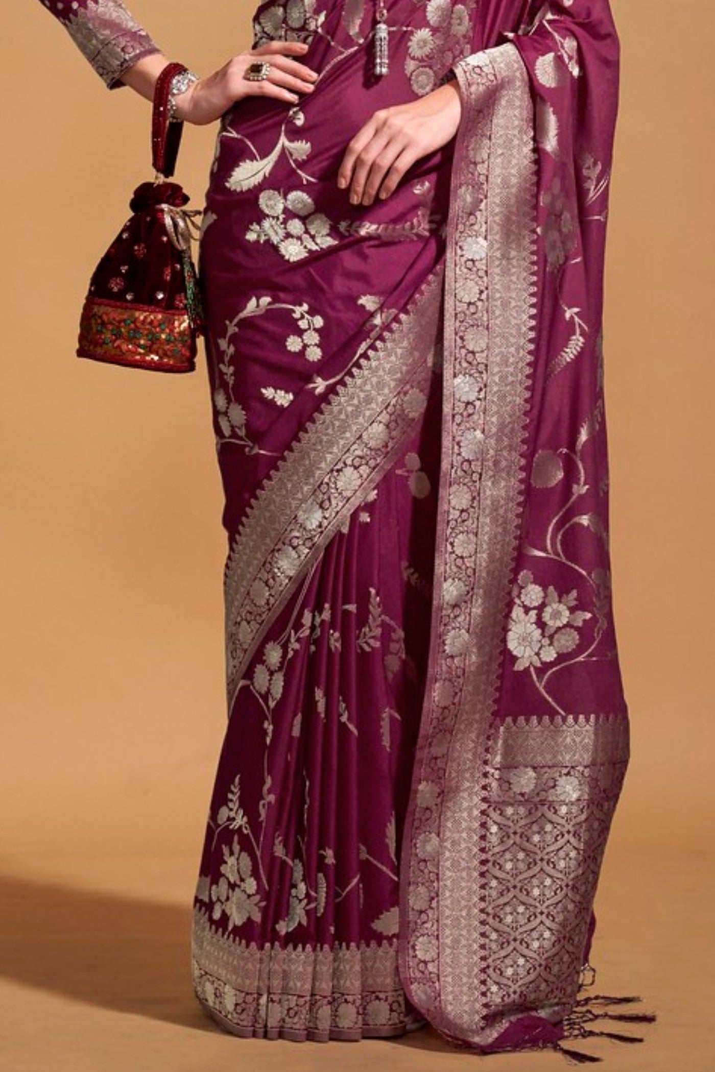 Camelot Purple Georgette Handloom Saree