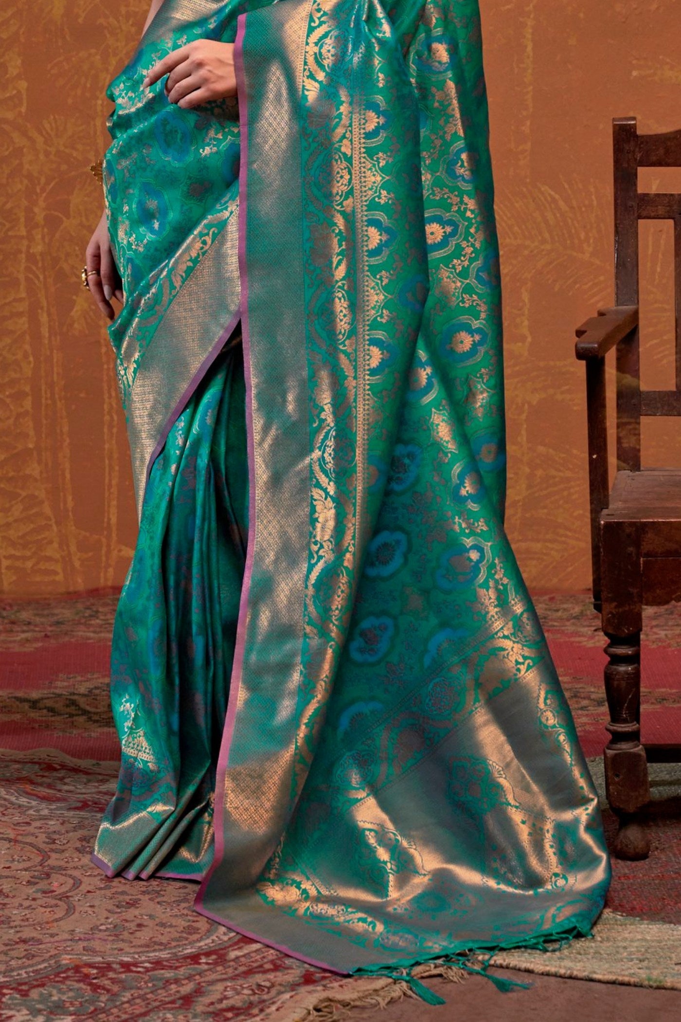 Paradiso Green Kanjivaram Handloom Saree