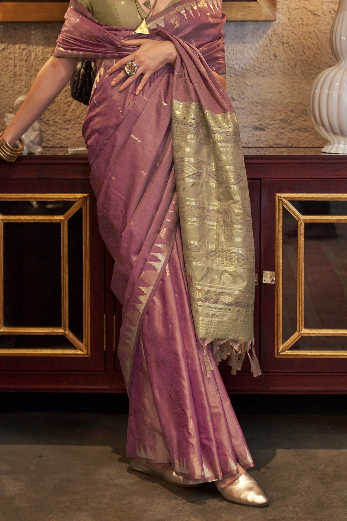 Spanish Rose Pink Woven Linen Saree