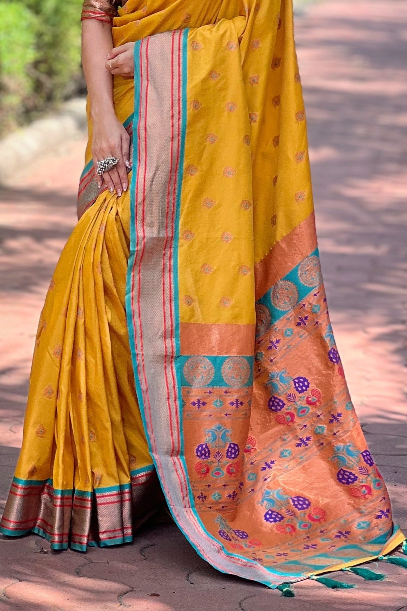 Pizza Yellow Woven Paithani Saree