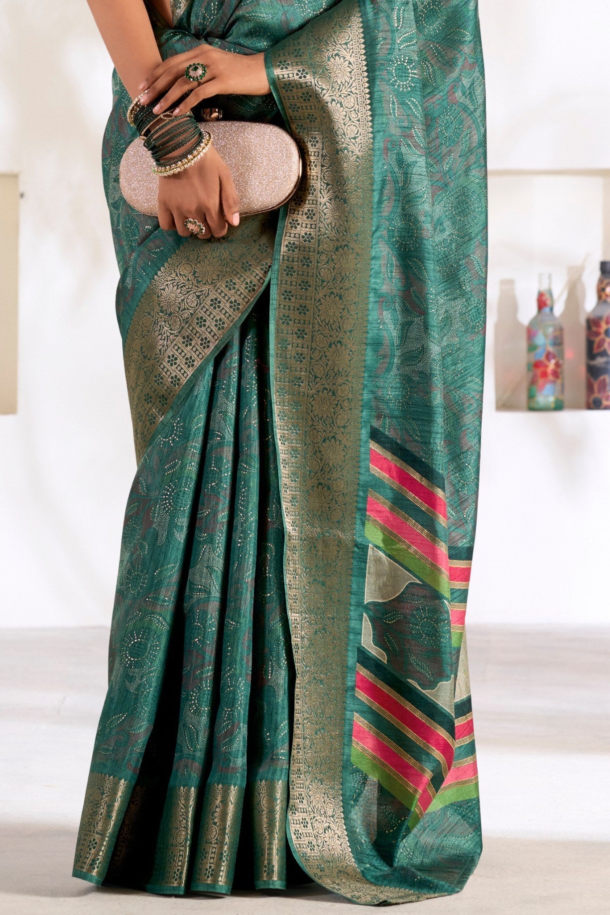 Green William Soft Dola Silk Saree