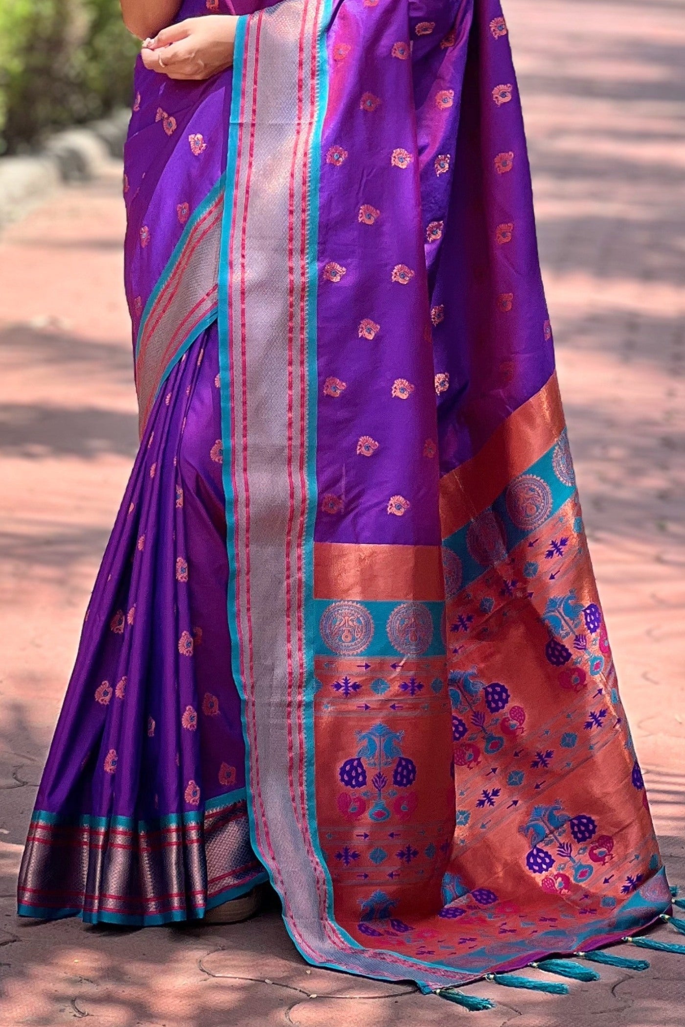 Fuchsia Purple Woven Paithani Saree