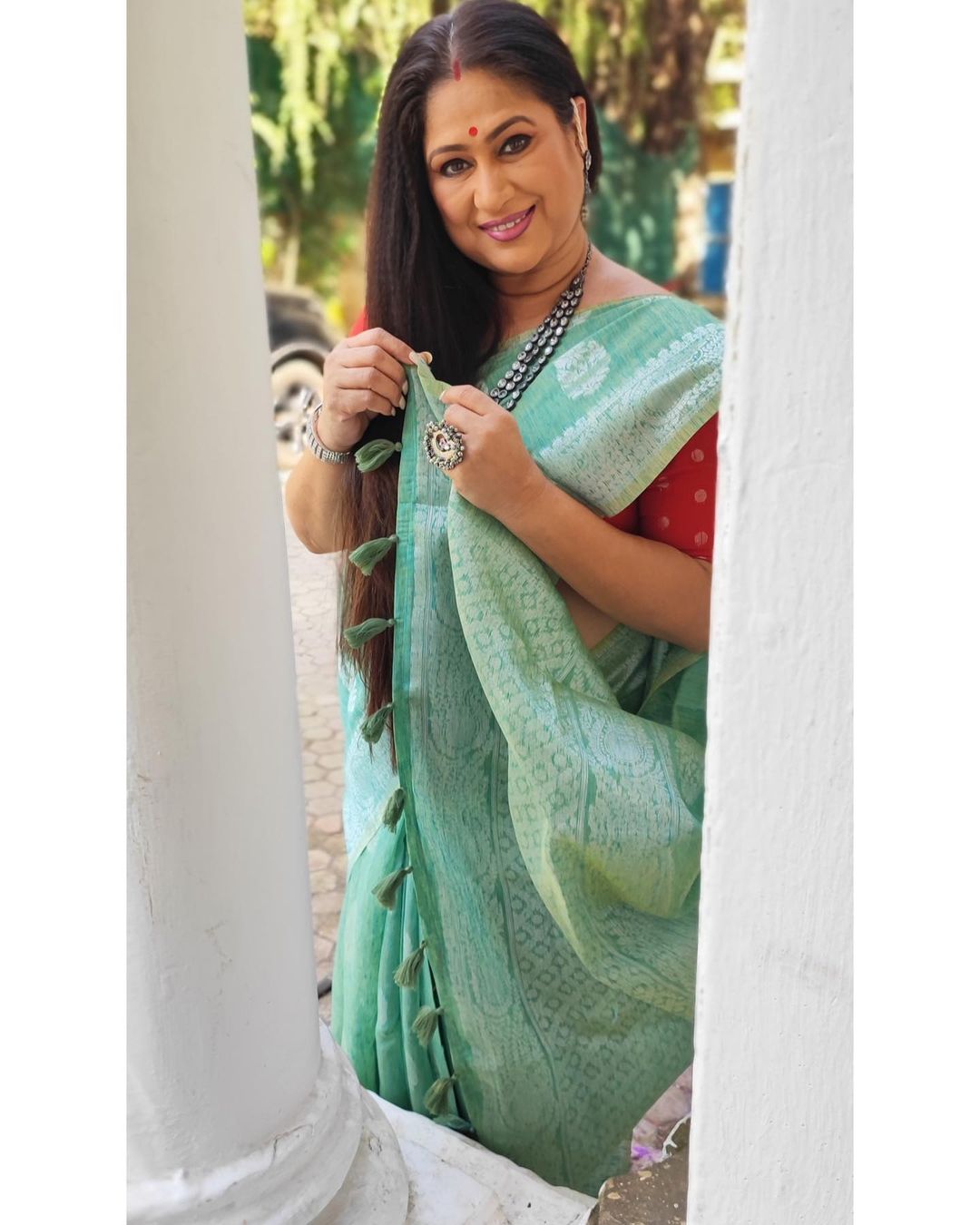 Polished Pine Blue Zari Woven Linen Saree