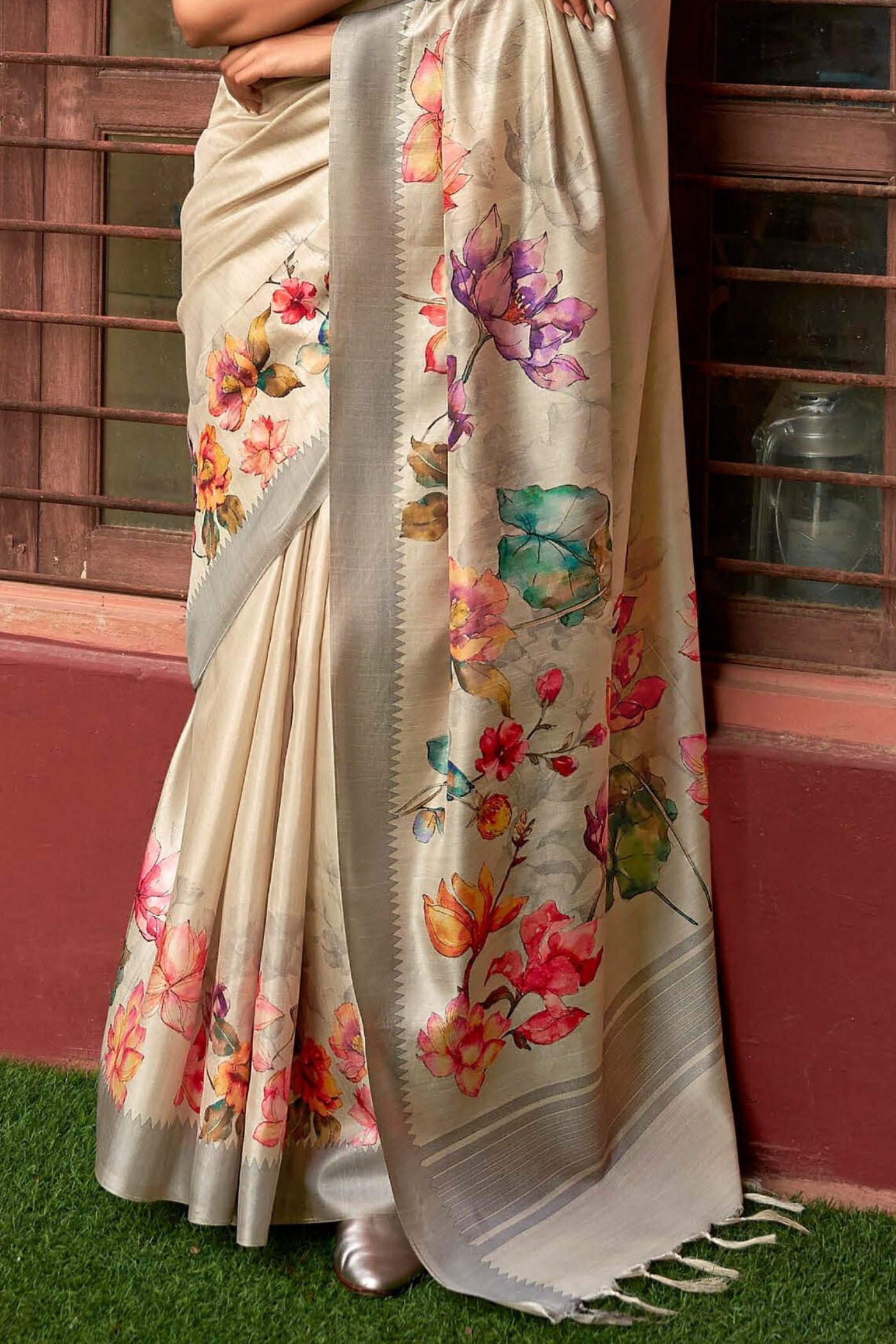 Akaroa Cream Digital Printed Banarasi Saree