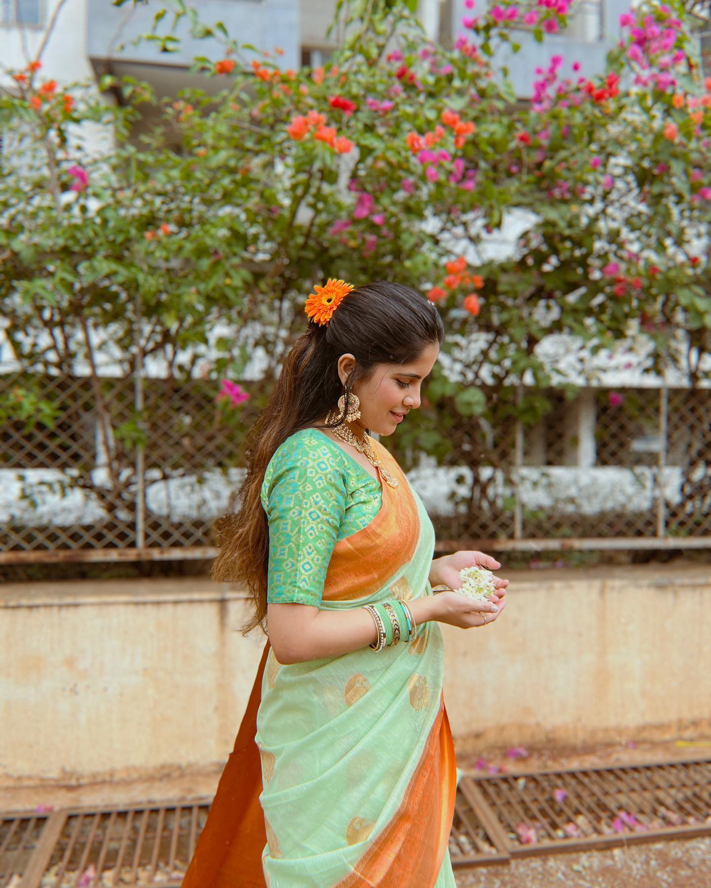 Olivine Green Copper Zari Woven Linen Saree