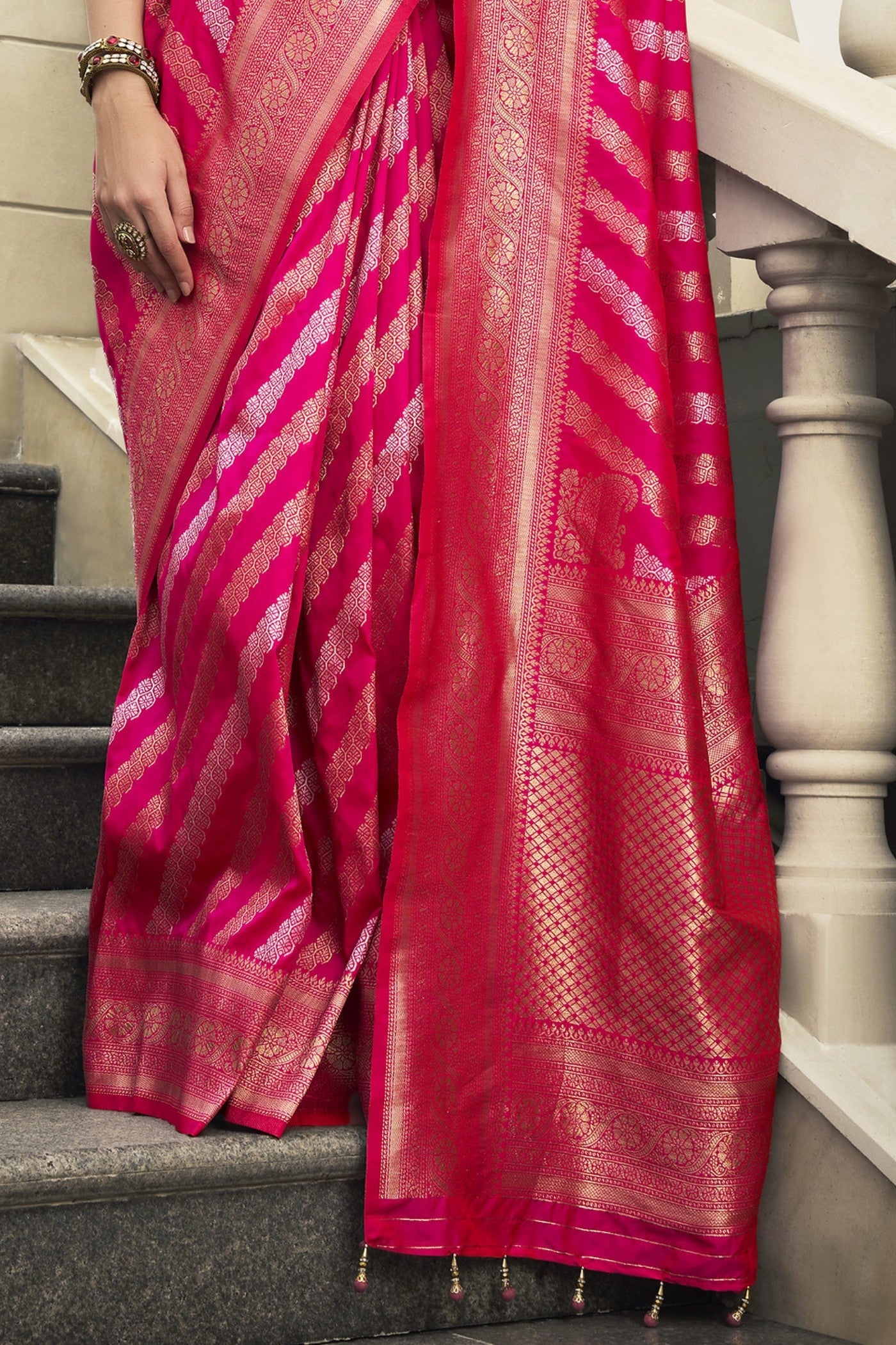 Chestnut Rose Pink Woven Banarasi Saree