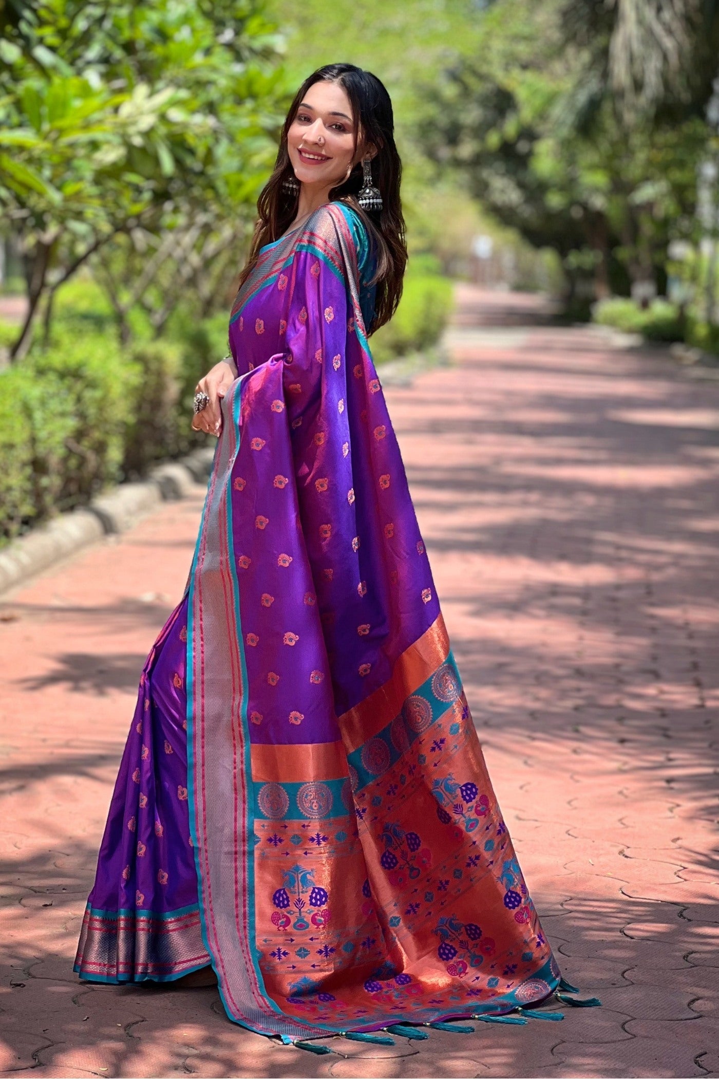 Fuchsia Purple Woven Paithani Saree