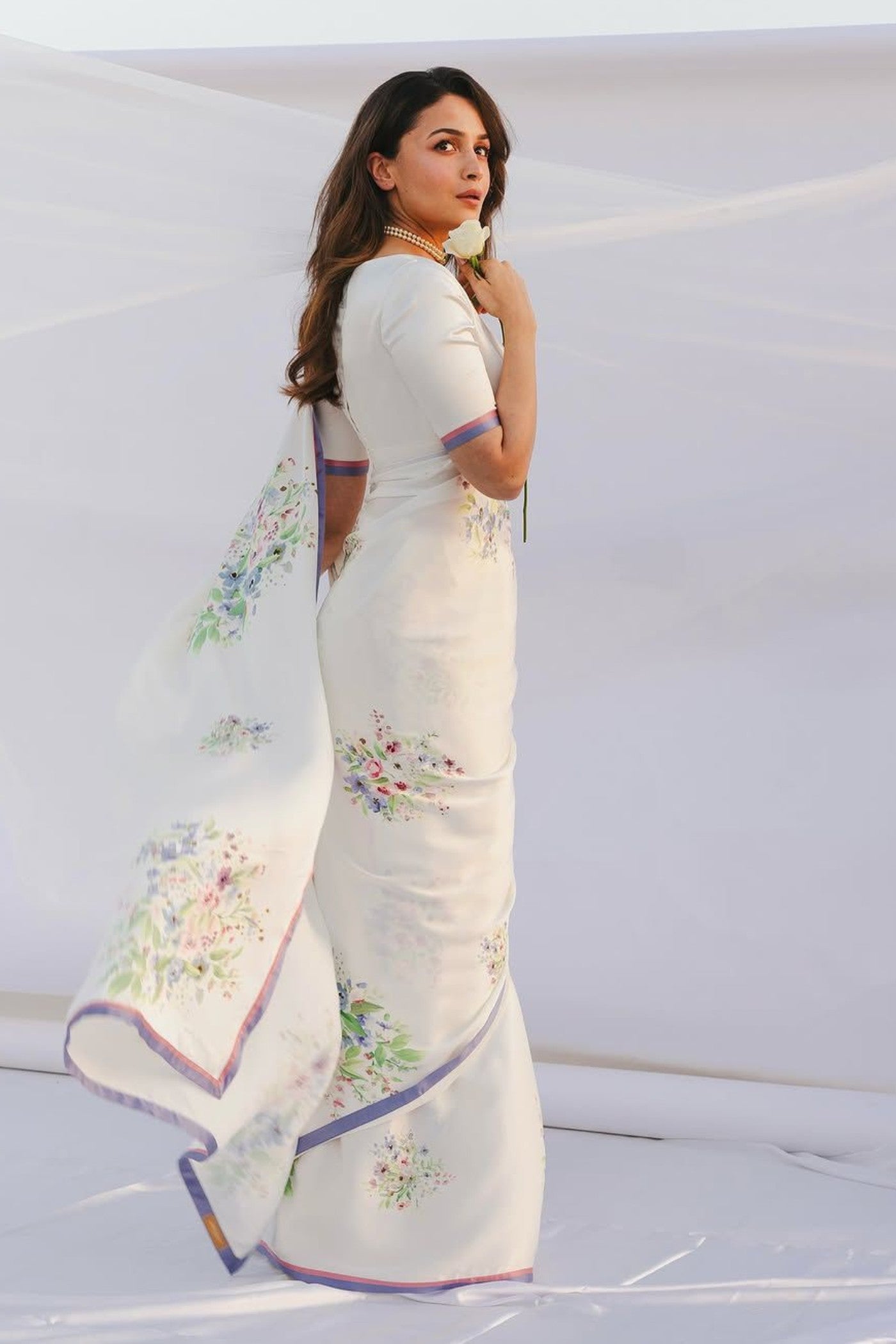 Alia Bhatt Inspired Daisy White Floral Printed Satin Silk Saree