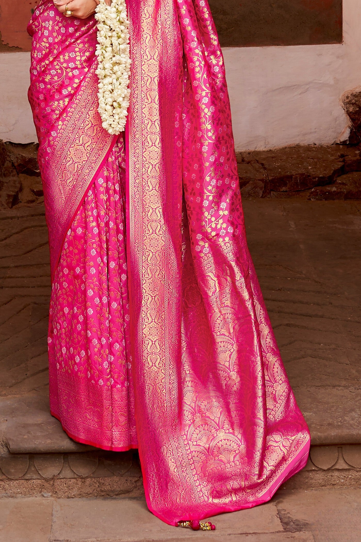 Cabaret Pink Woven Banarasi Saree