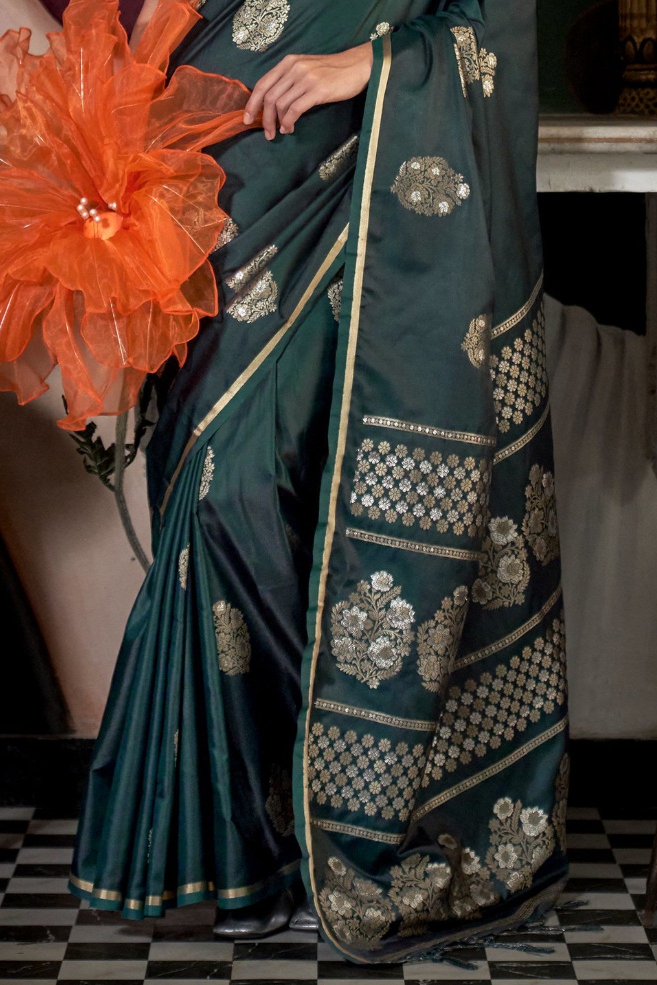 Dark Leaf Green Banarasi Handloom Satin Saree