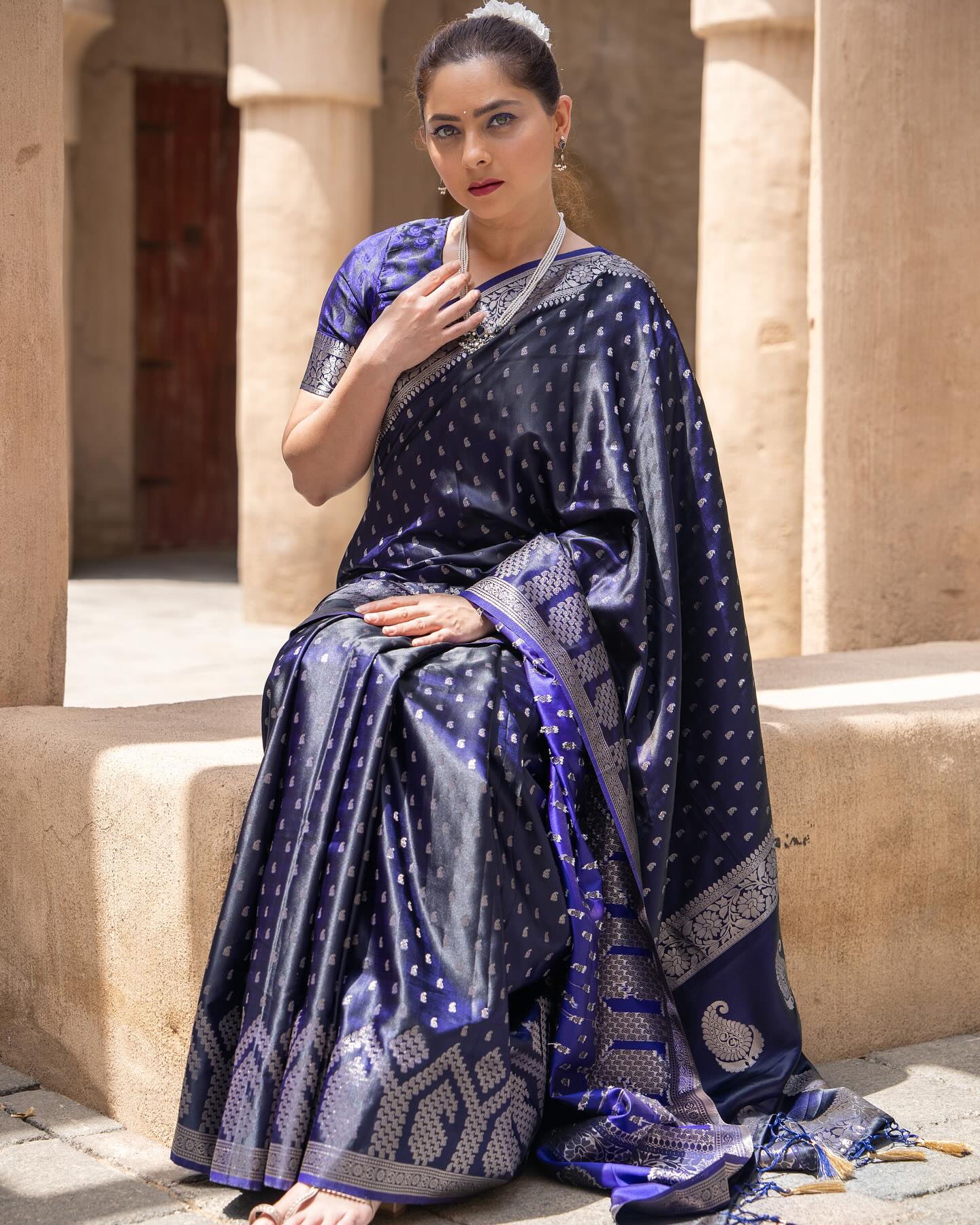 Sonali Kulkarni in Martinique Blue Banarasi Handloom Satin Silk saree