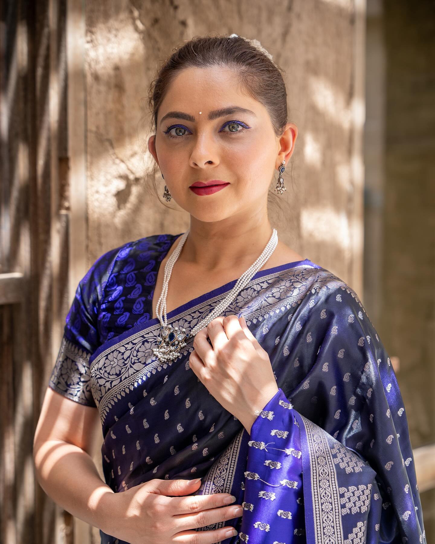 Sonali Kulkarni in Martinique Blue Banarasi Handloom Satin Silk saree