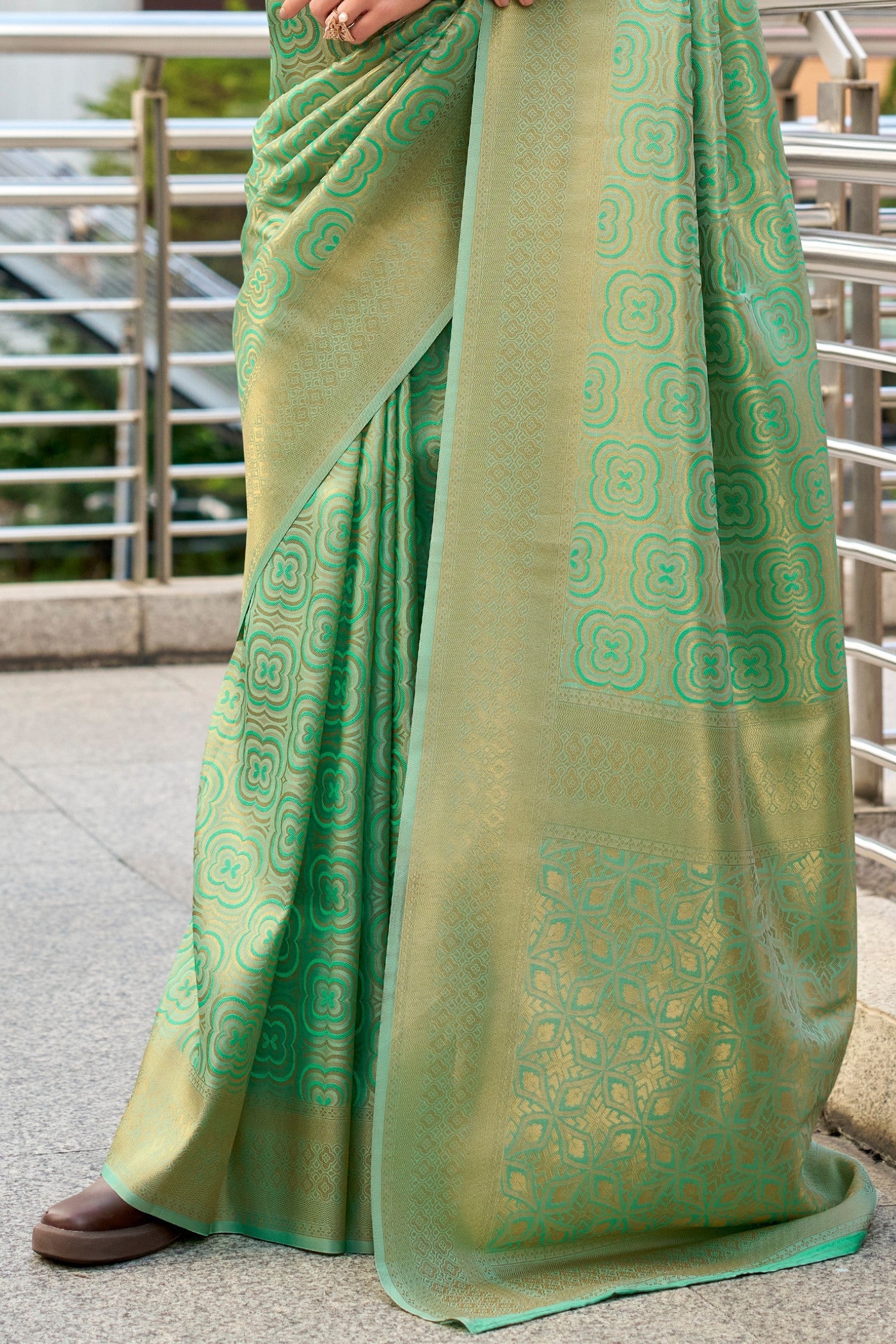 Pear Green Handloom Kanjivaram Saree