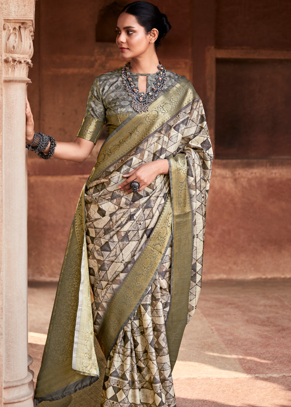 Sandrift Cream and Grey Handloom Banarasi Silk Saree