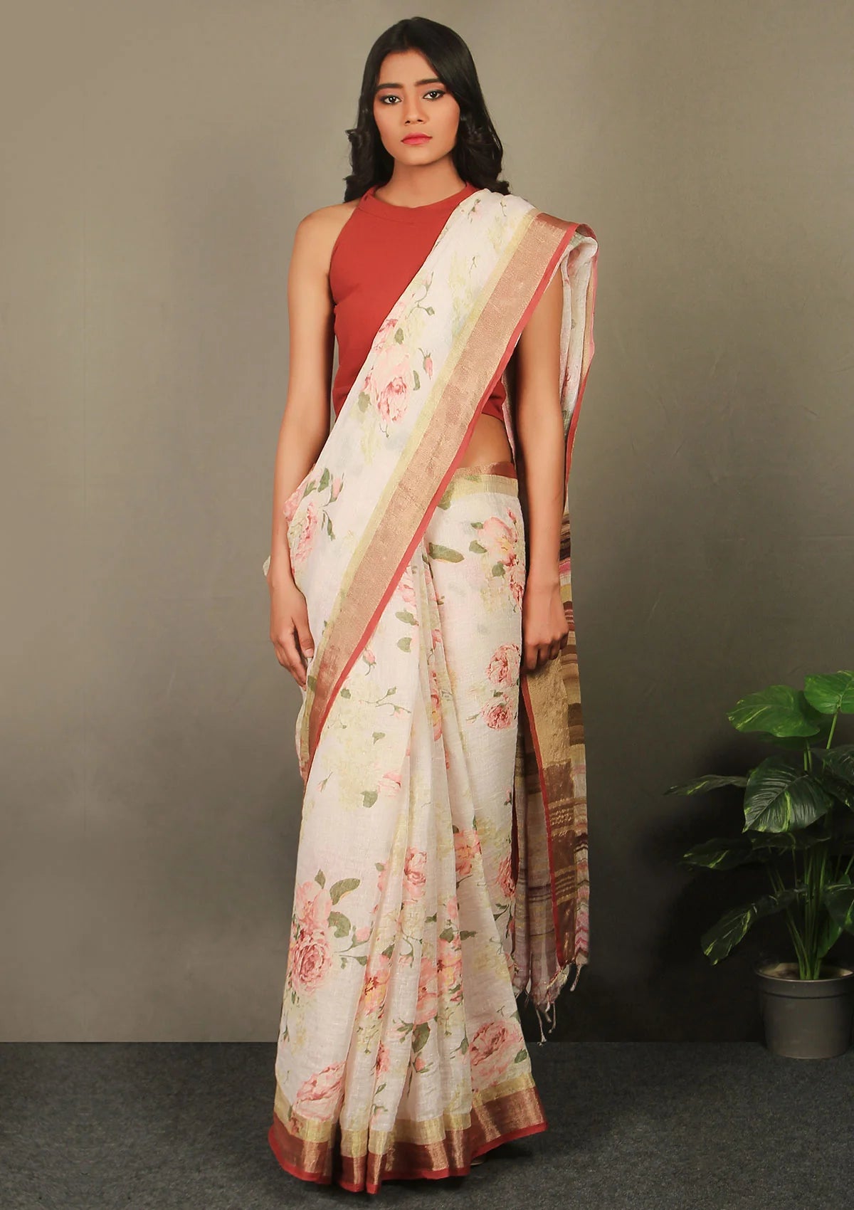 Creamy Rose Color Linen Saree With Silver Jari Pattu