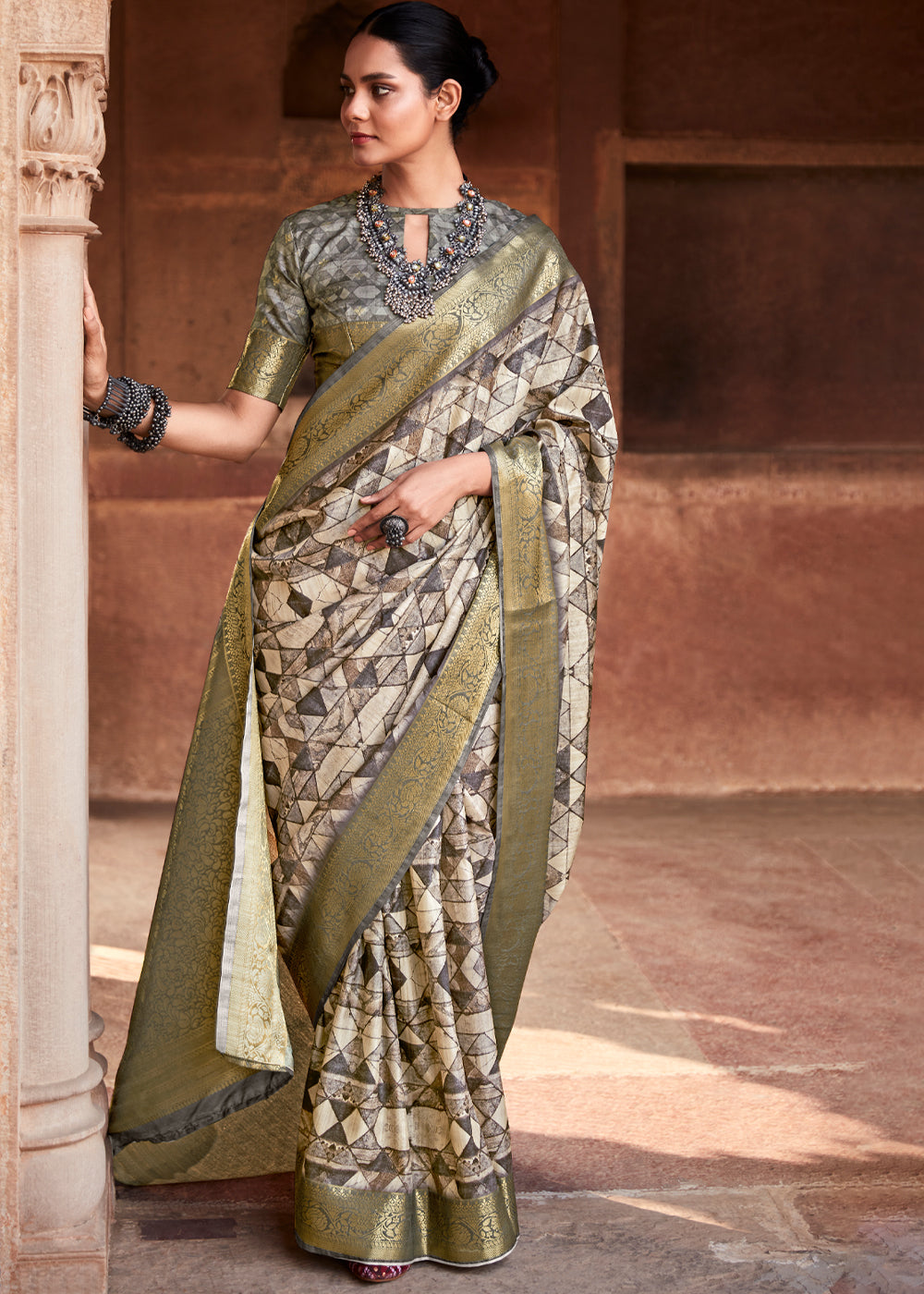 Sandrift Cream and Grey Handloom Banarasi Silk Saree