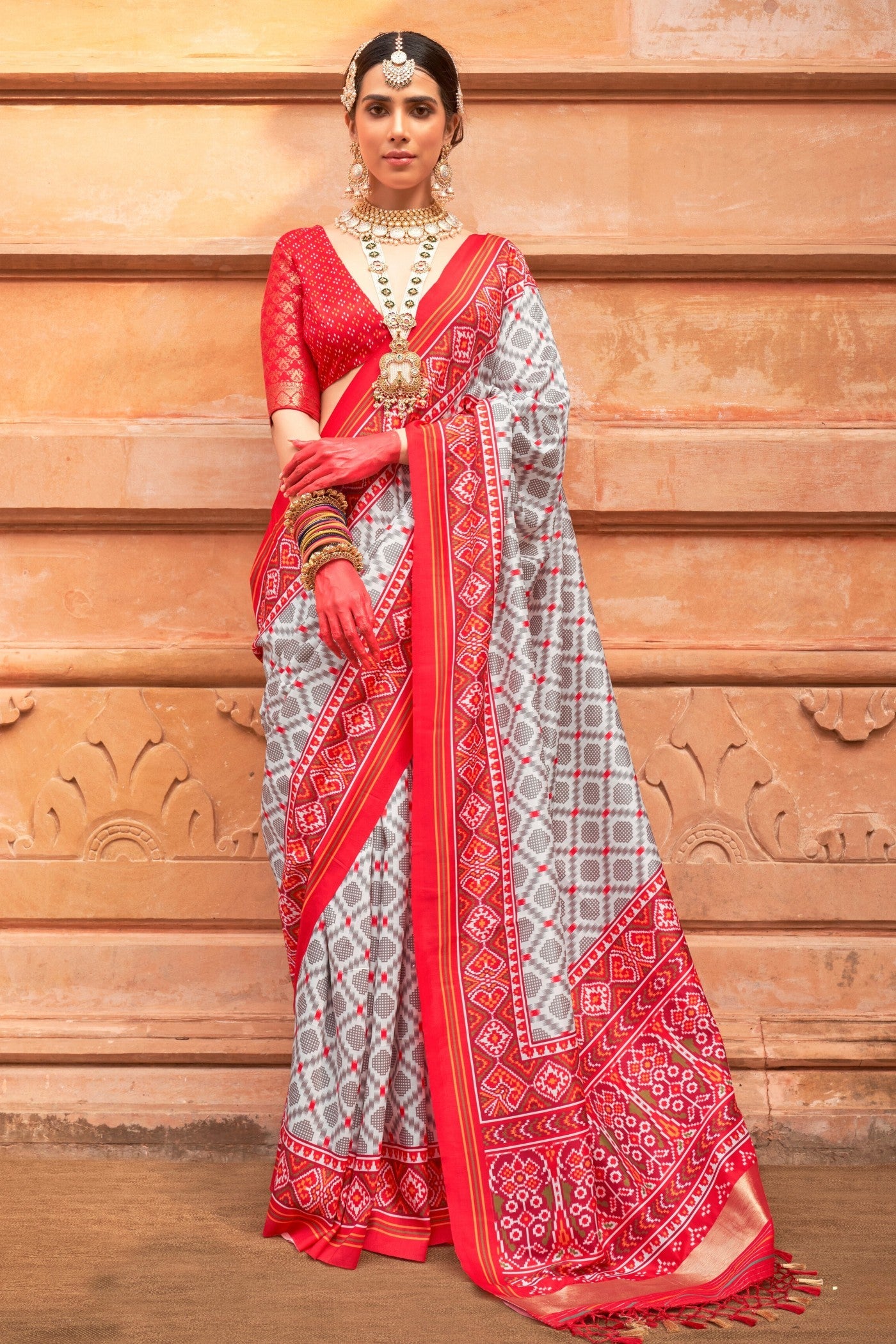 Santas Grey Printed Patola Saree