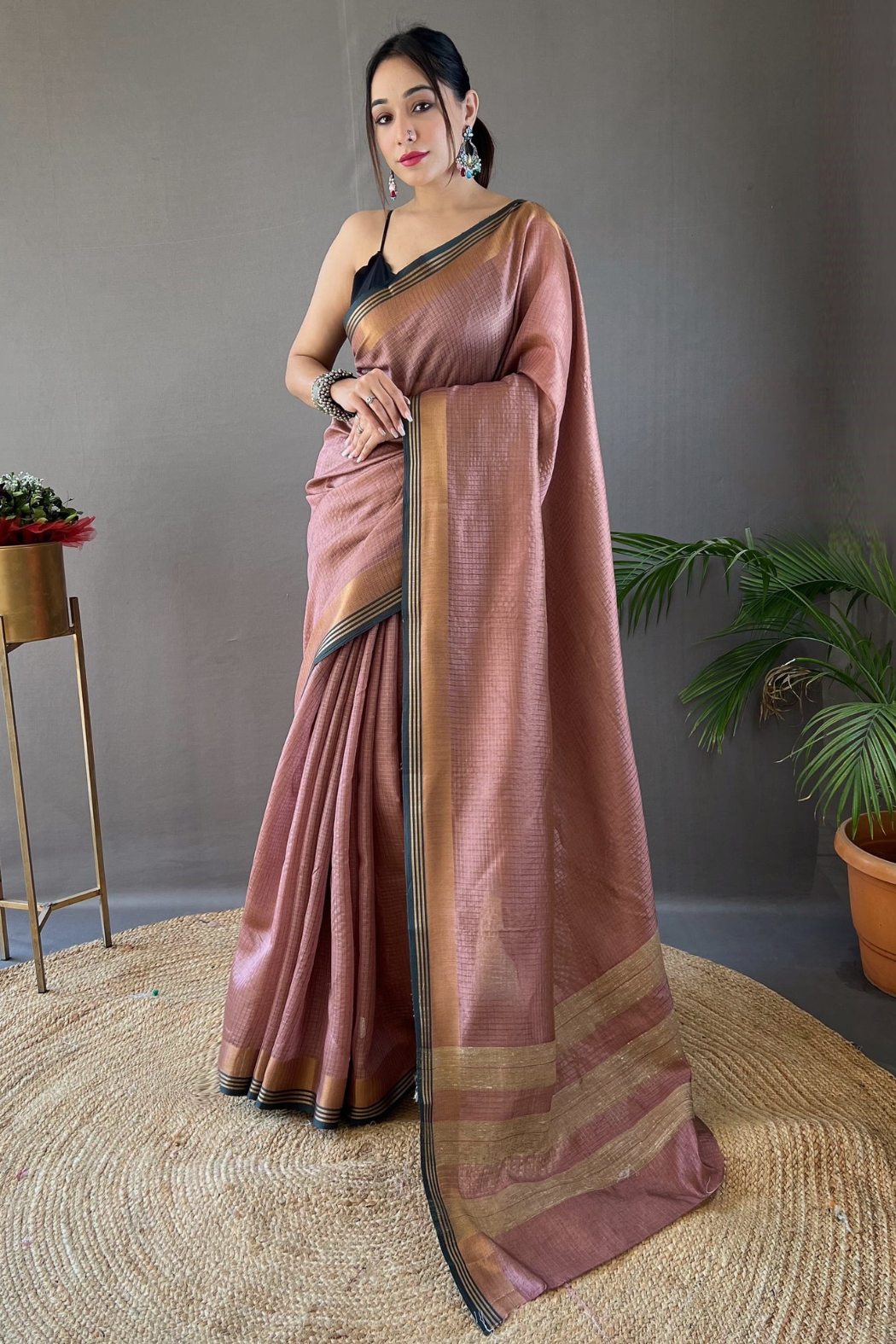 Eunry Pink Organza Woven Saree