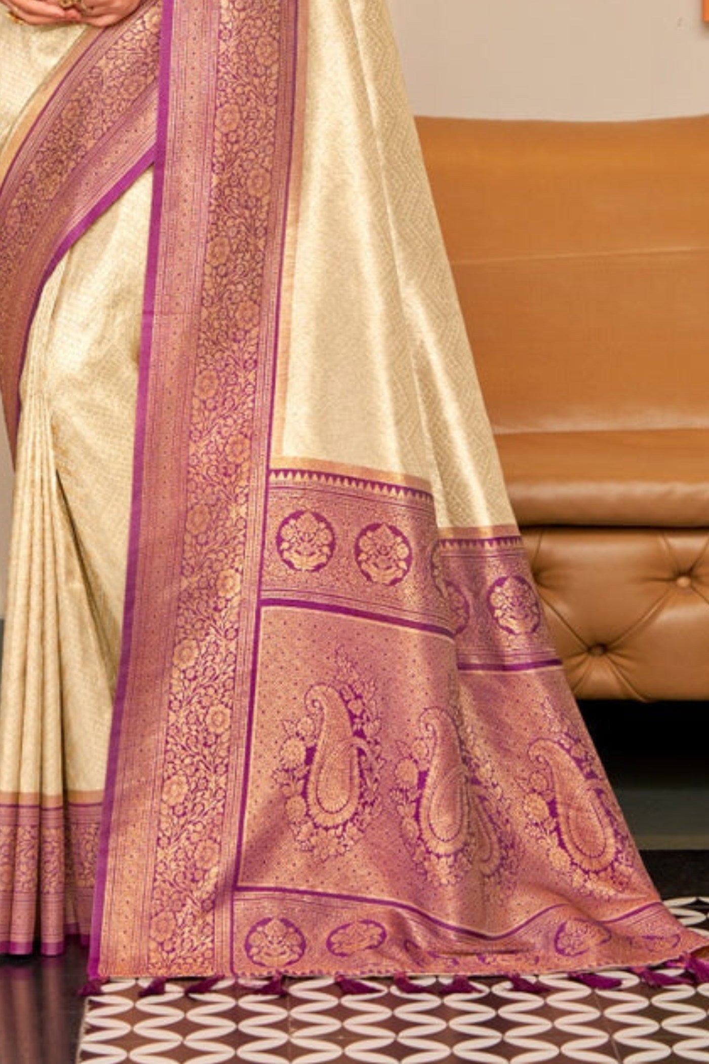 Butter Cream Zari Woven Kanjivaram Saree