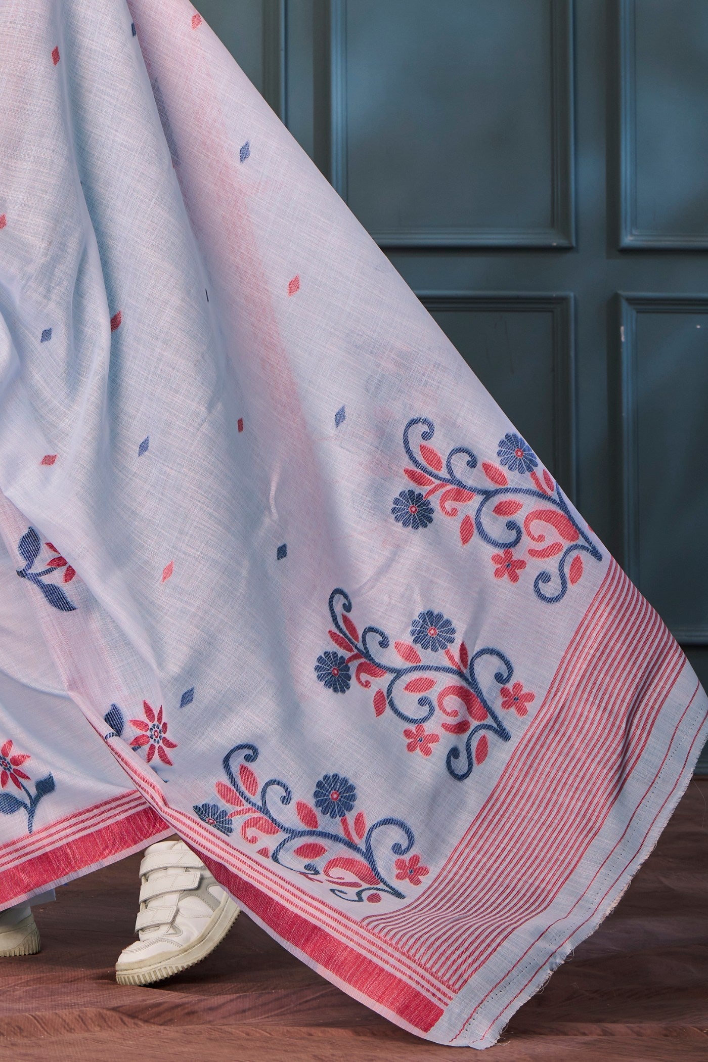 Magnolia Purple Handloom Linen Saree