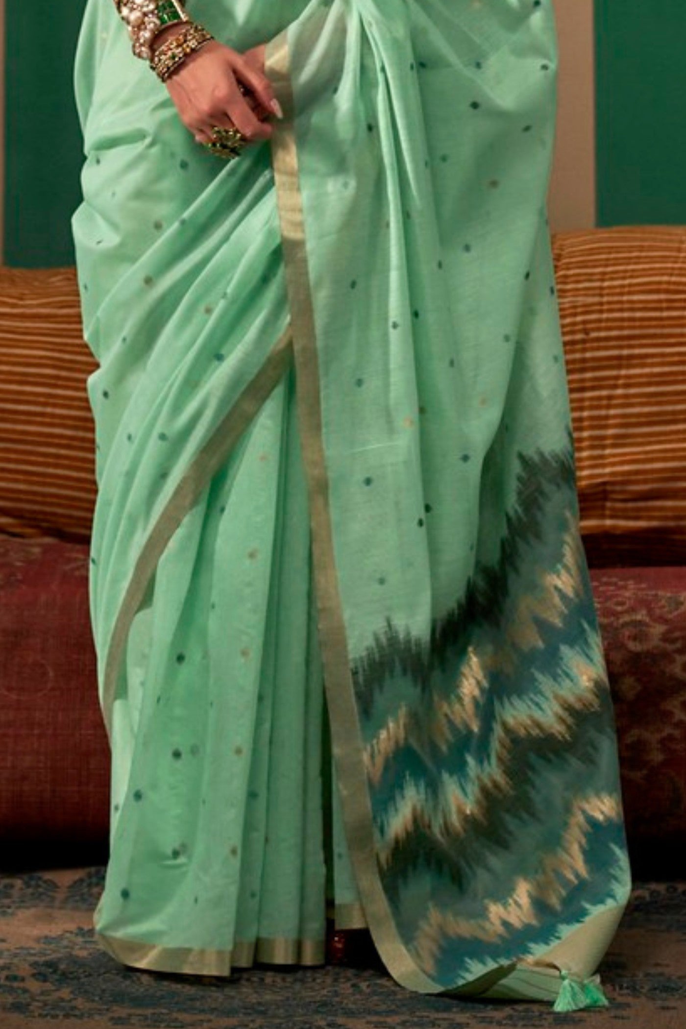 Amulet Green Handloom Linen Saree