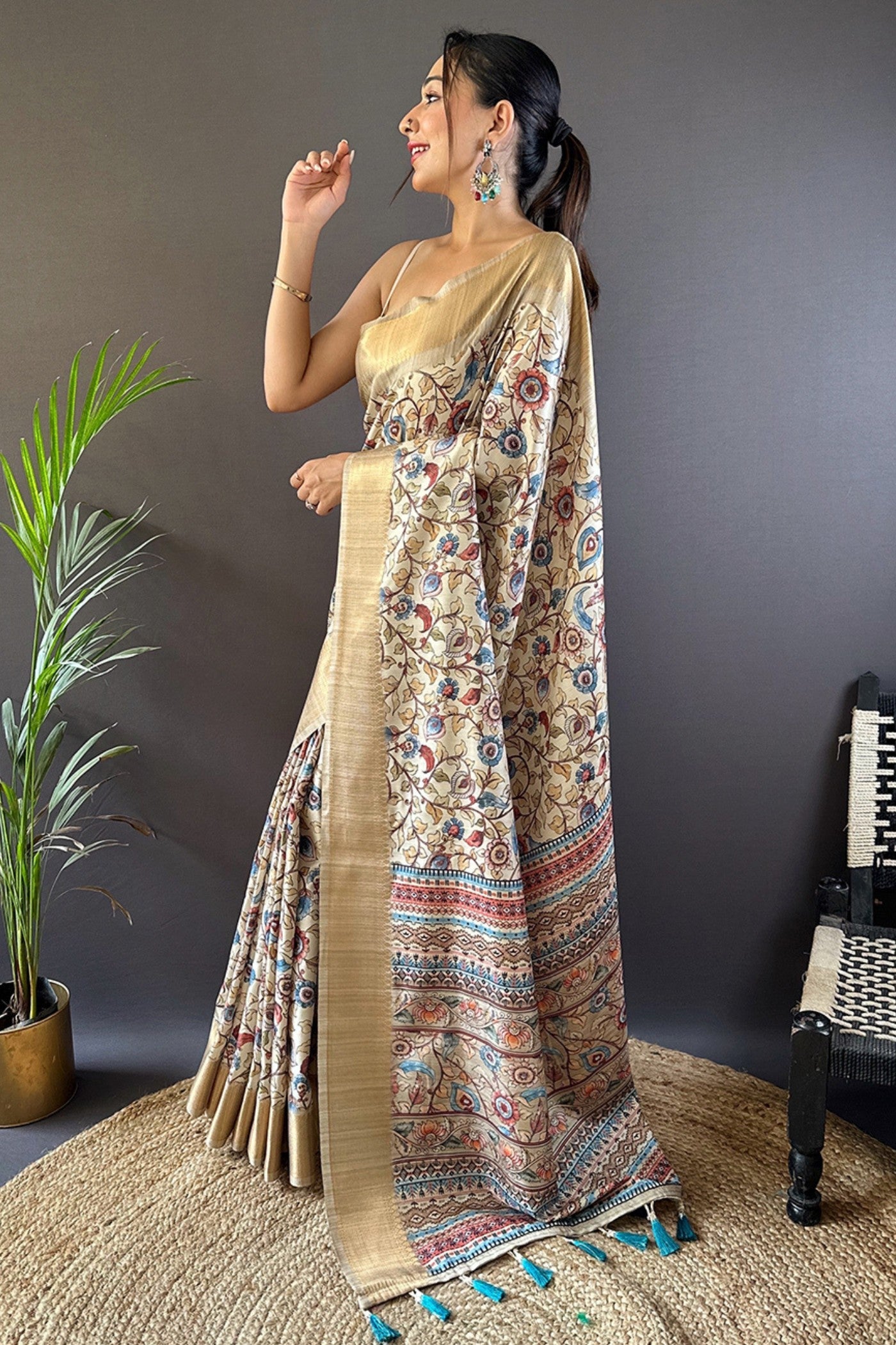 Twine Cream and Grey Printed Tussar Silk Saree