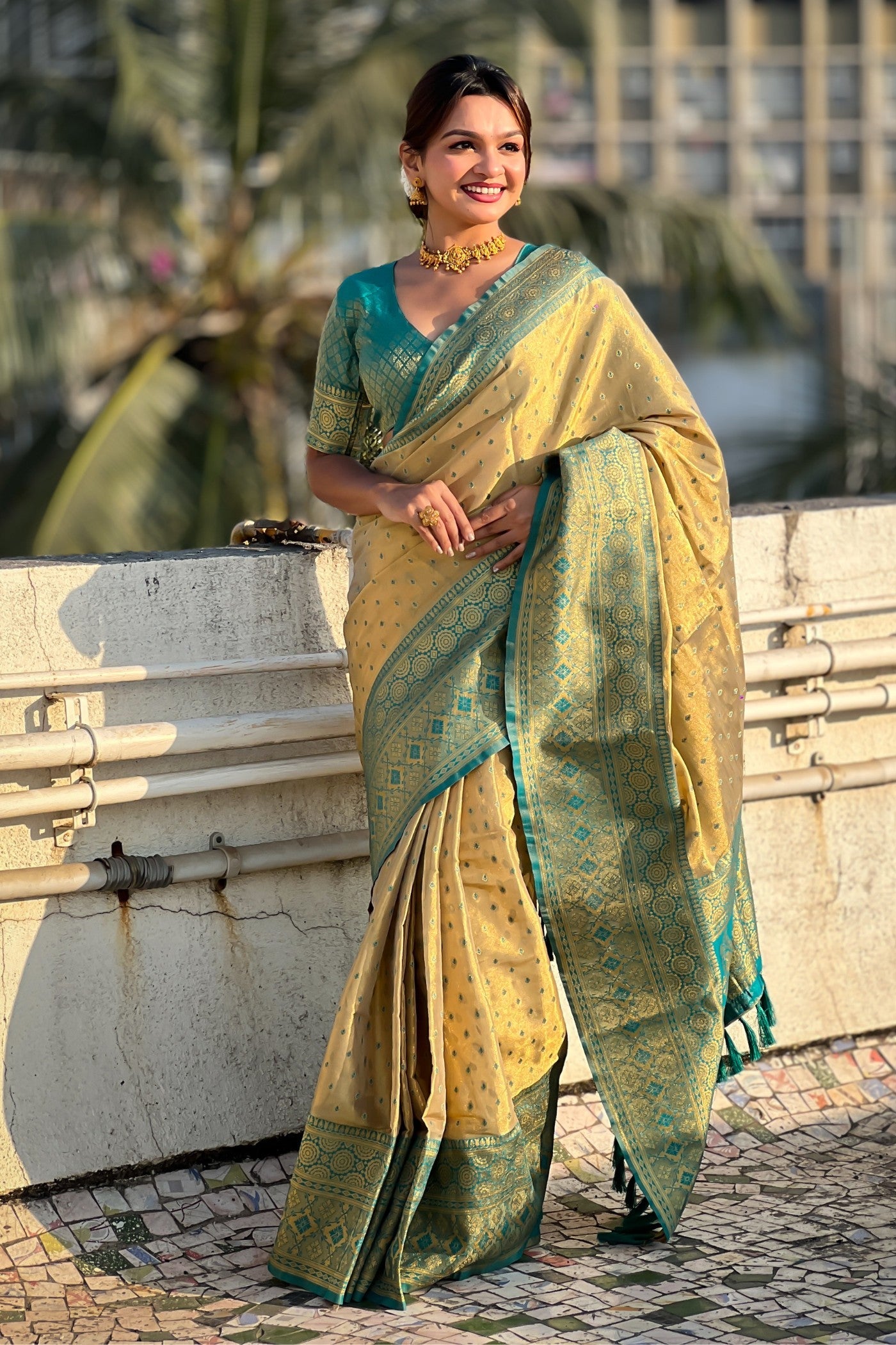 Rob Roy Yellow Woven Banarasi Saree