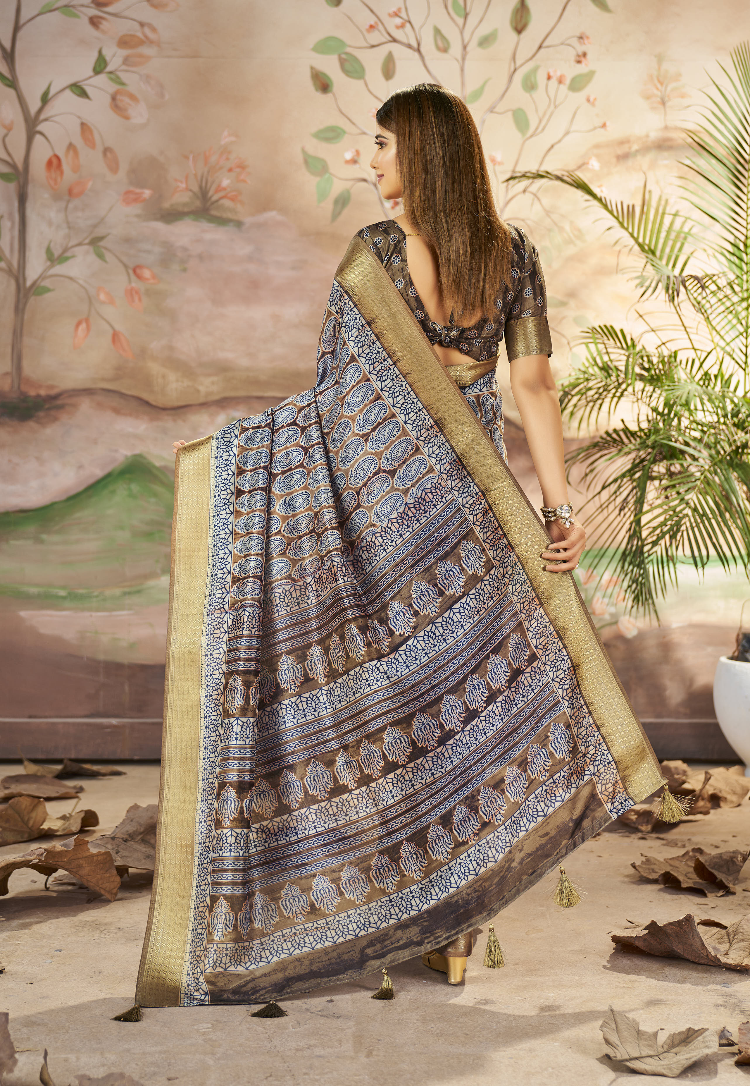 Hurricane Grey Designer Printed Dola Silk Saree