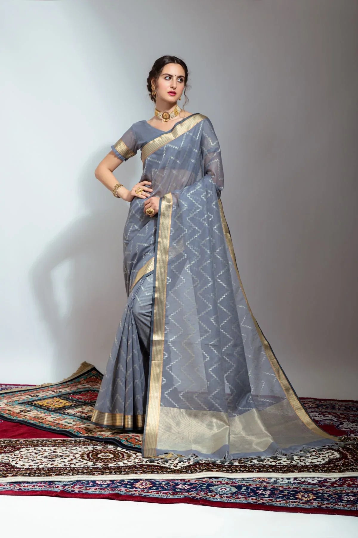 Regent Gray Green Zari Woven Linen Silk Saree