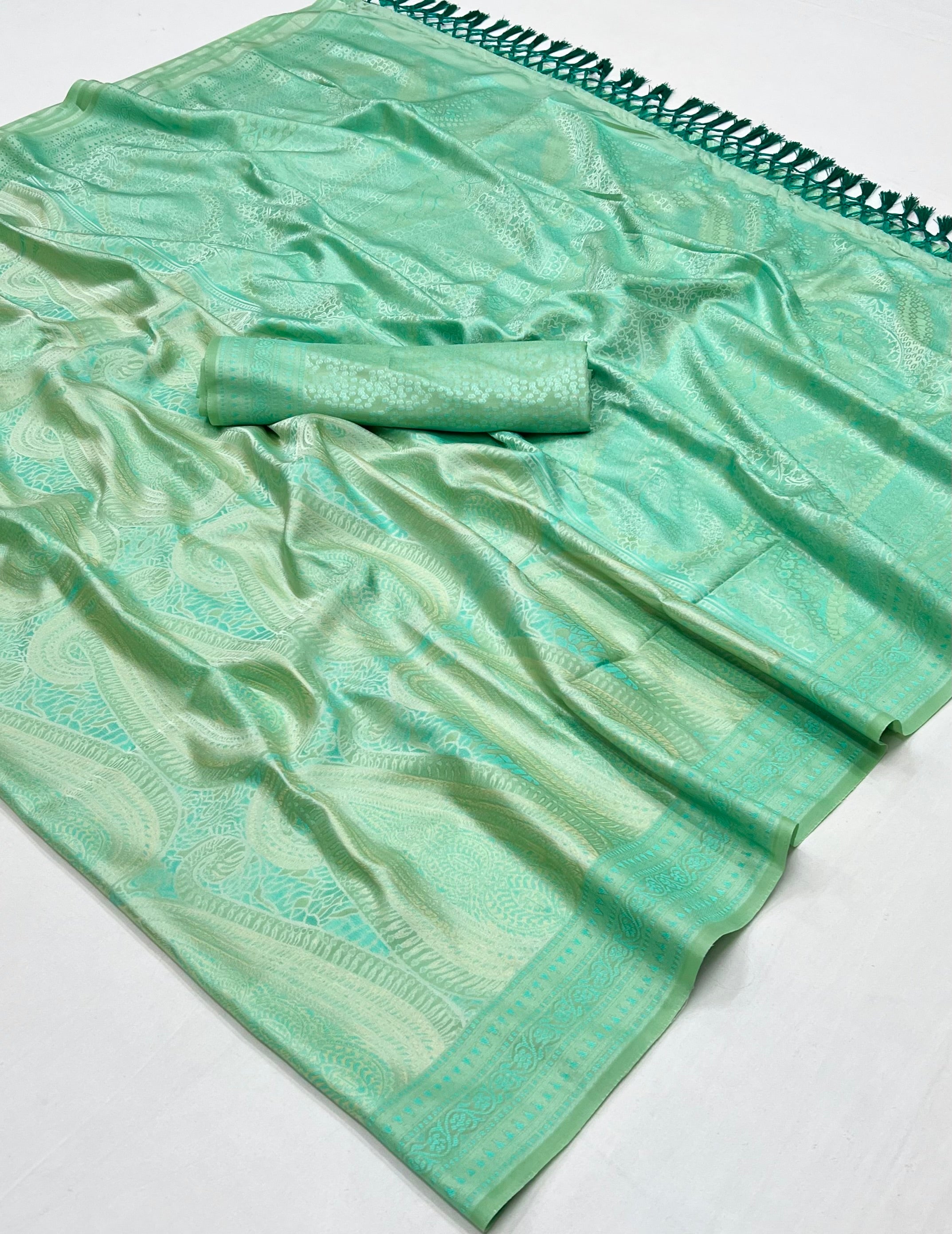 Norway Green Woven Kanjivaram Satin Silk Saree