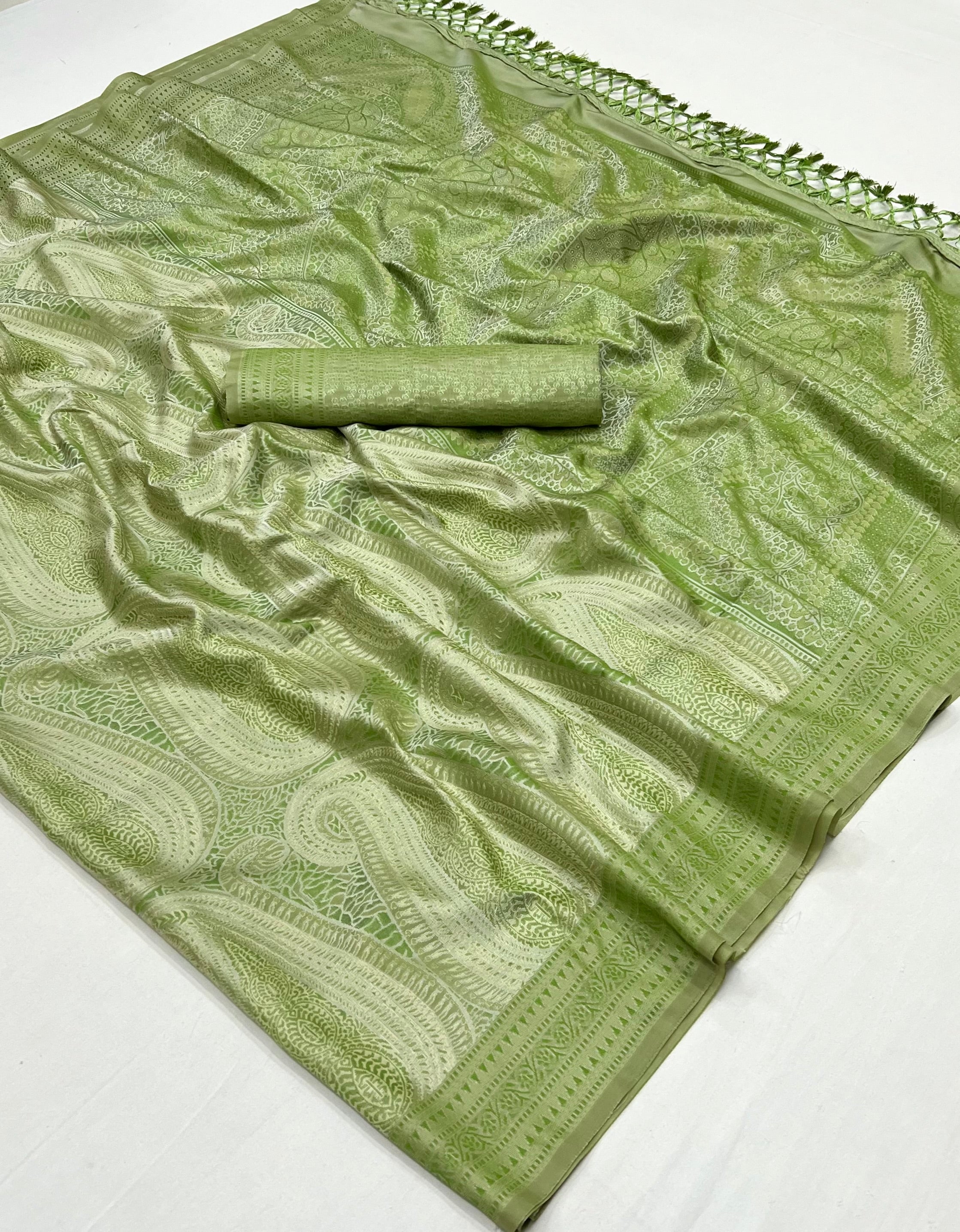 Hillary Green Woven Kanjivaram Satin Silk Saree