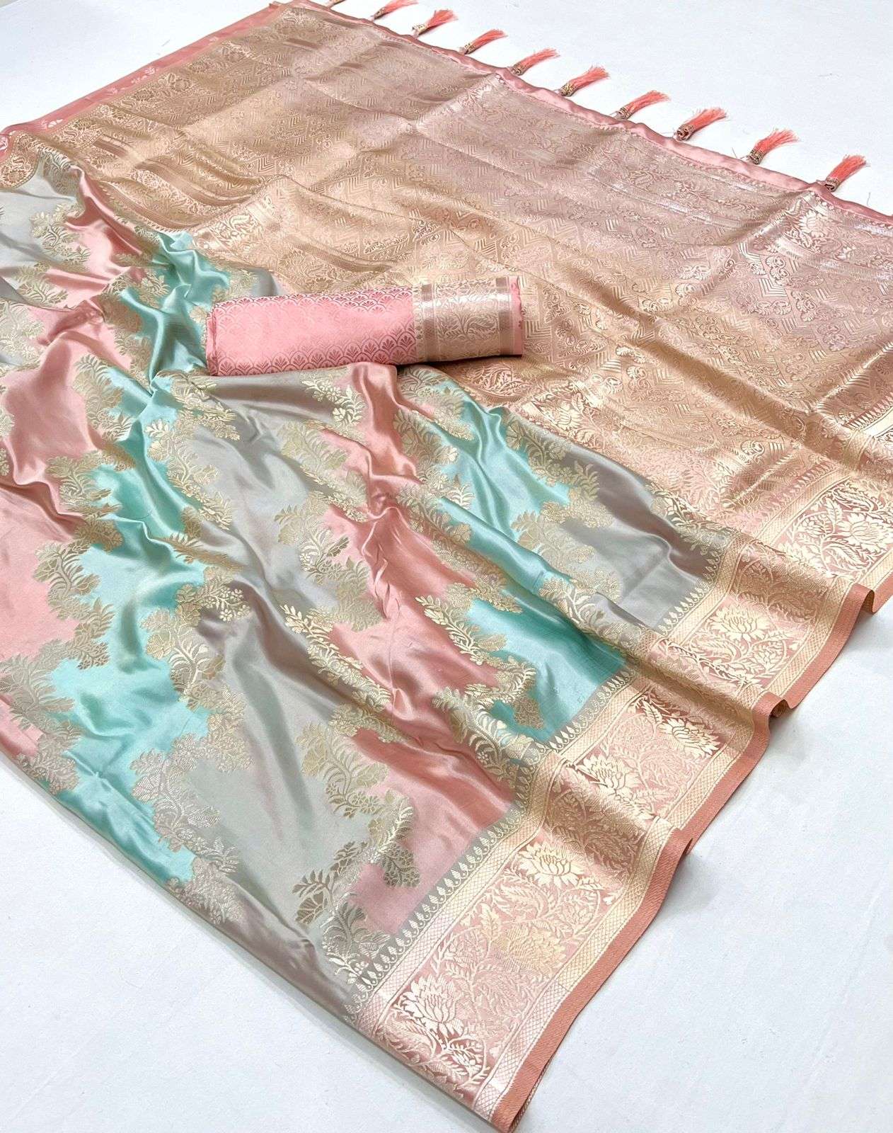 Rodeo Dust cream and Green Banarasi Handloom Rangkat Weaving Saree