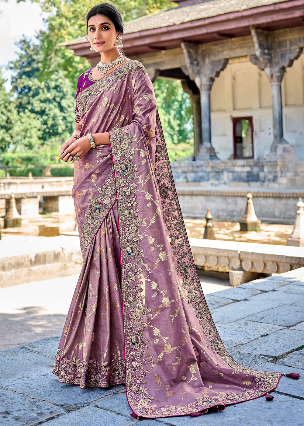 Lilac Purple Woven Designer Banarasi Embroidered Silk Saree