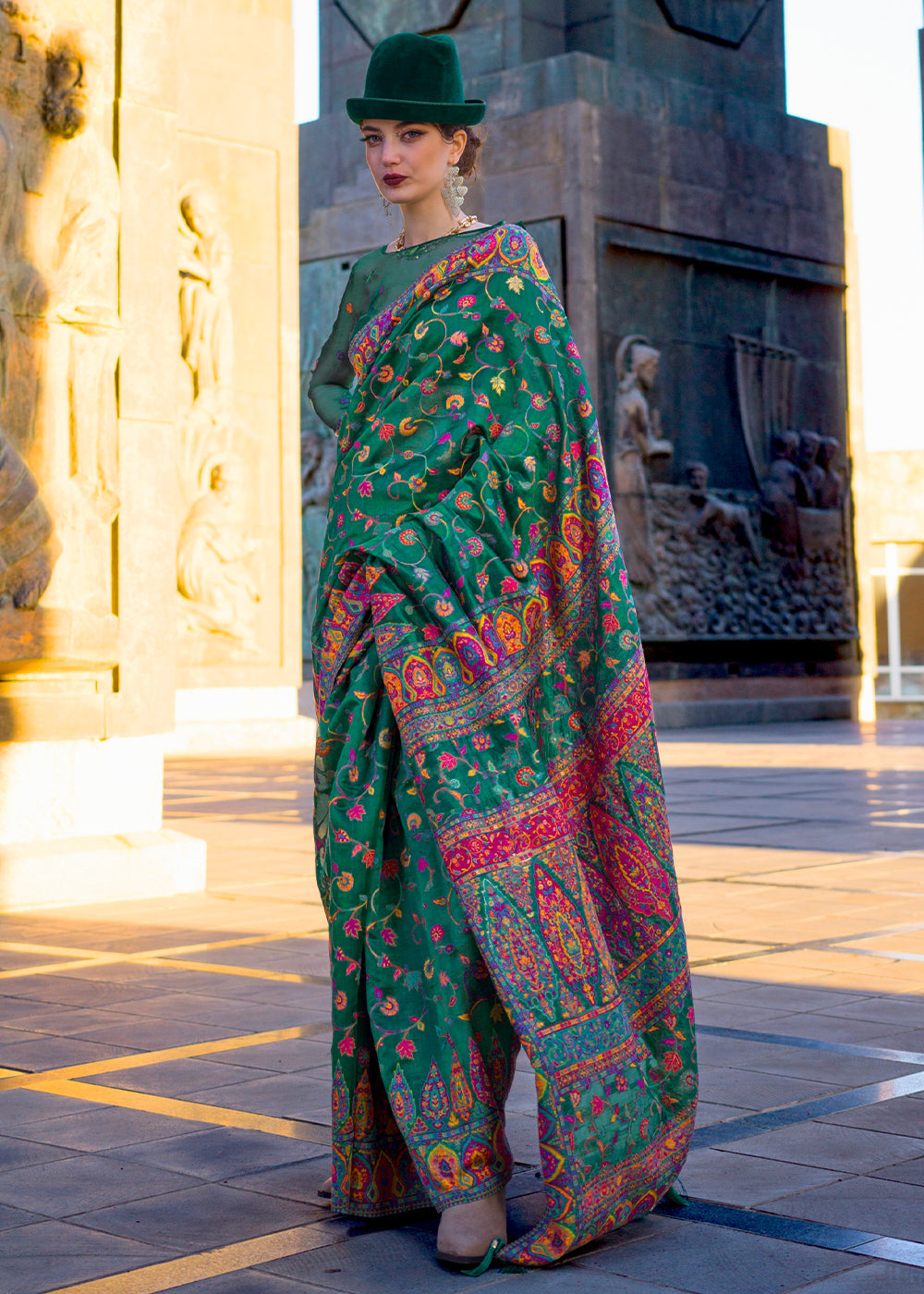 Oracle Green Jamawar Woven Organza Silk Saree