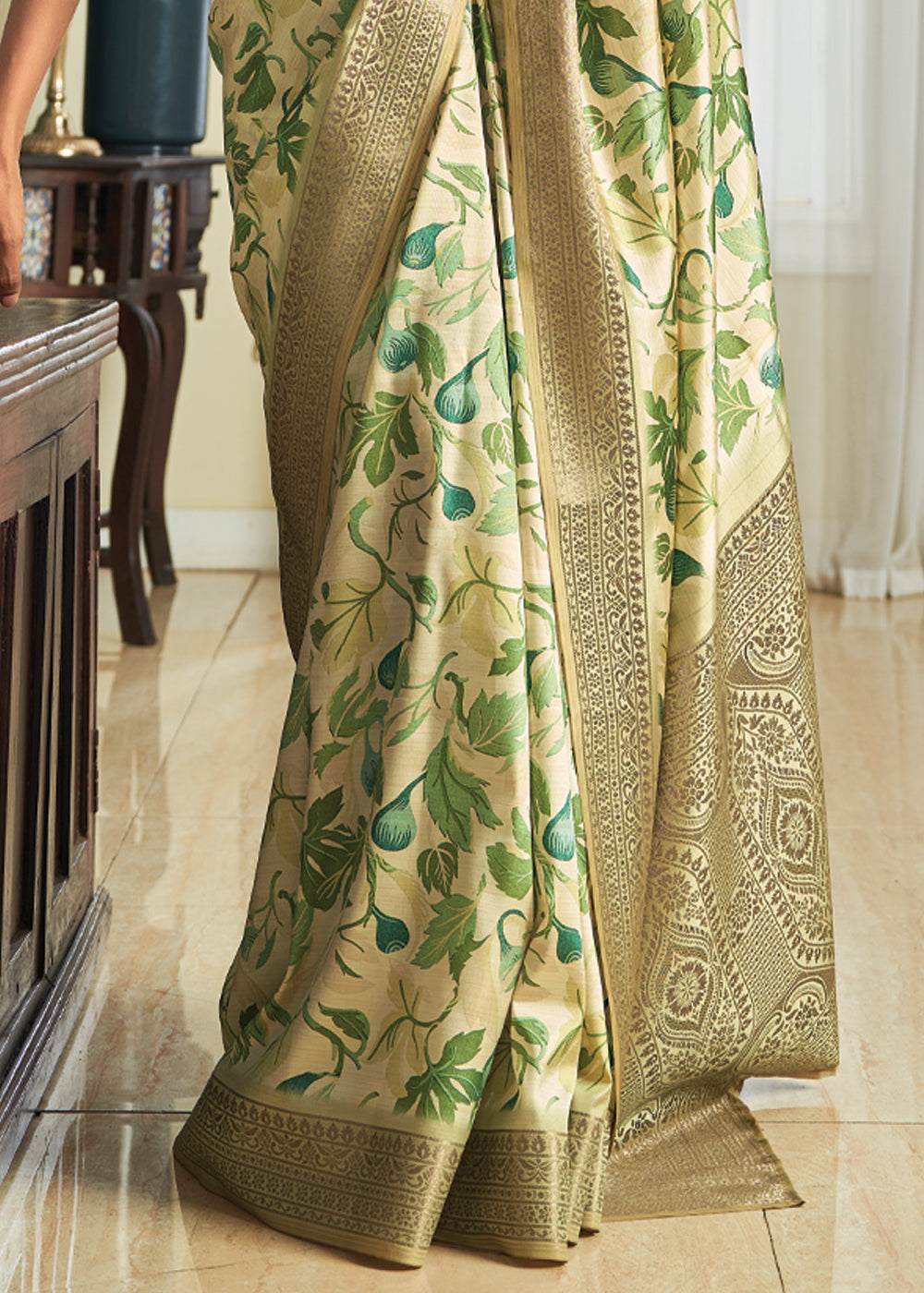 Spring Green Woven Banarasi Satin Silk Saree