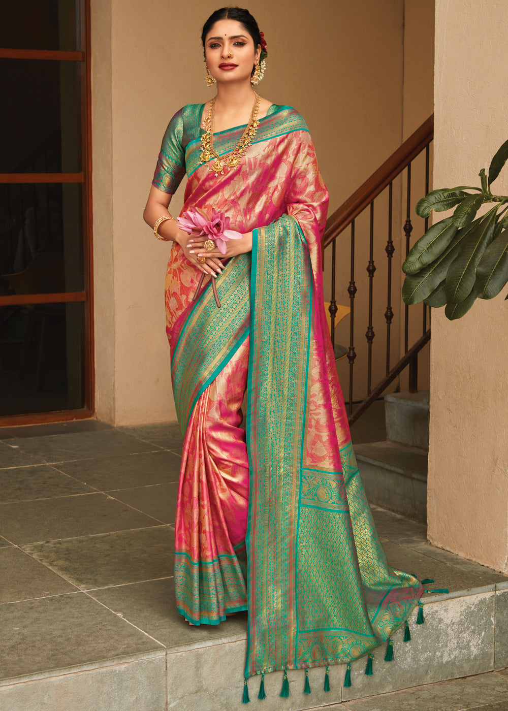 Crail Pink Woven Kanjivaram Saree