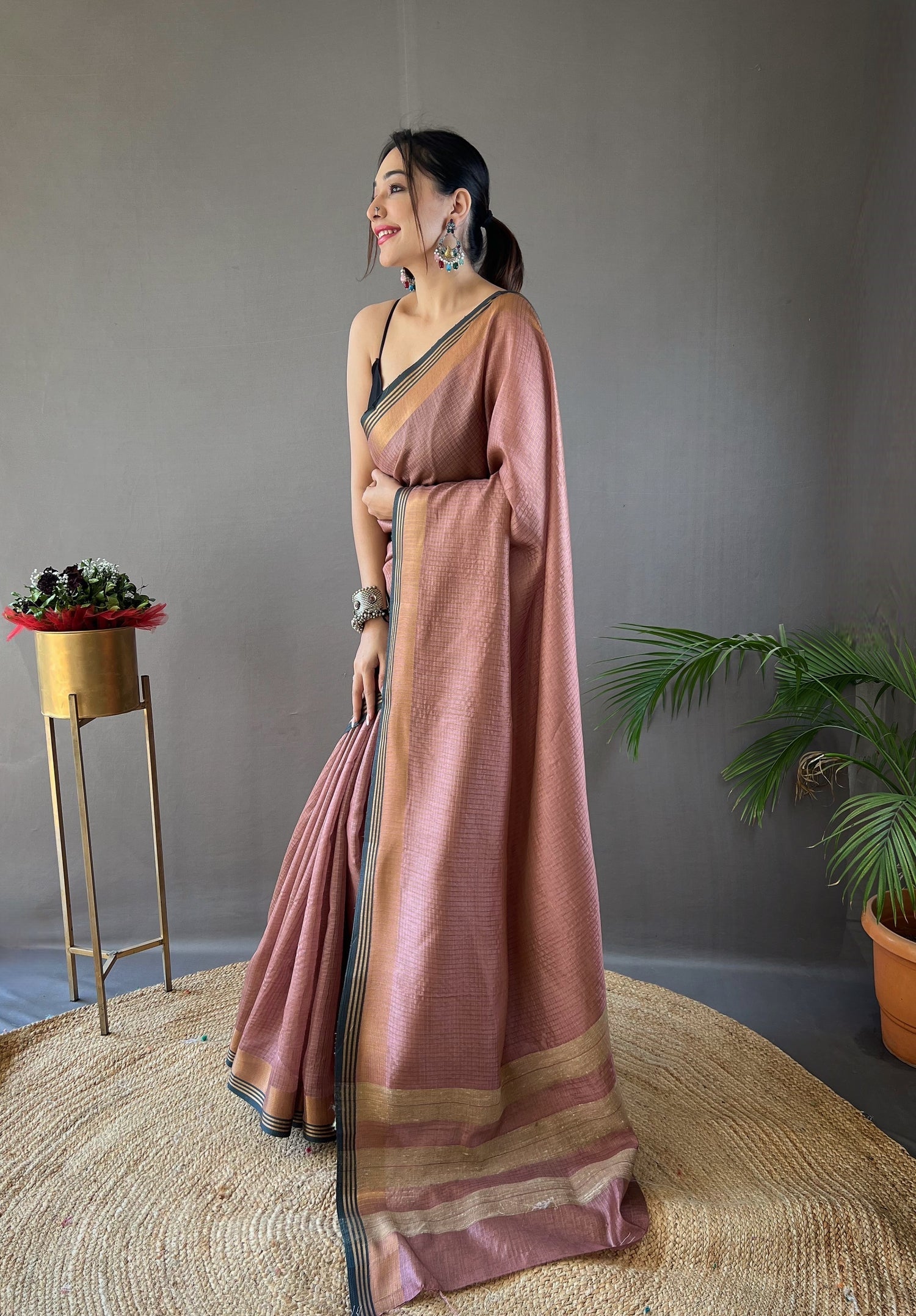 Eunry Pink Organza Woven Saree