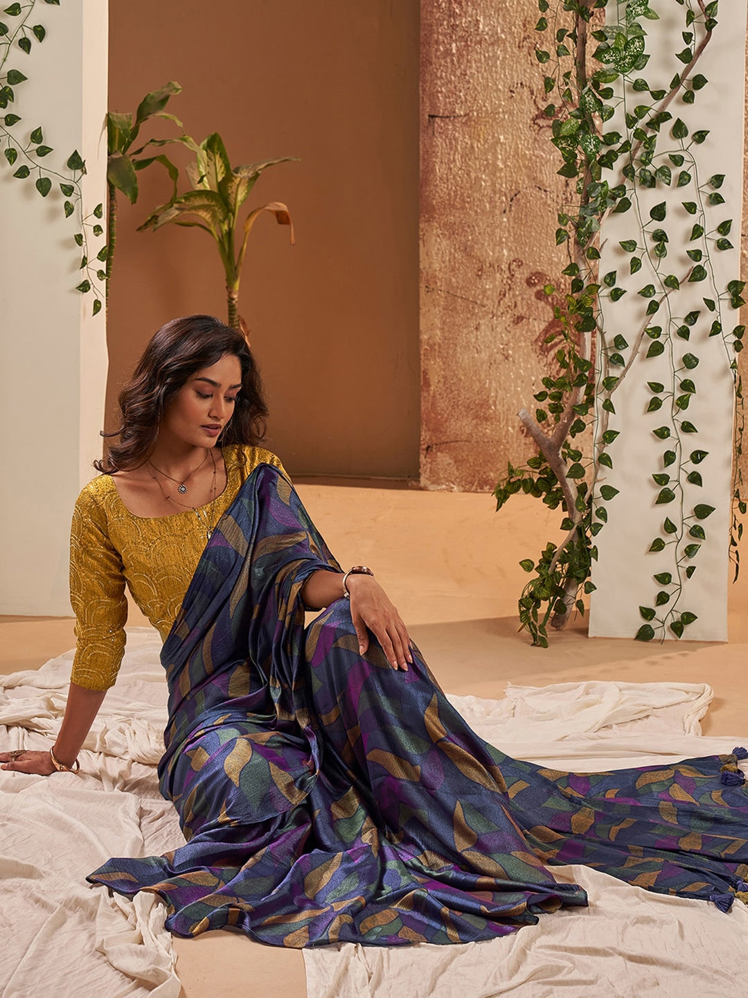 Comet Blue Printed Chiffon Saree With Embroidery Blouse