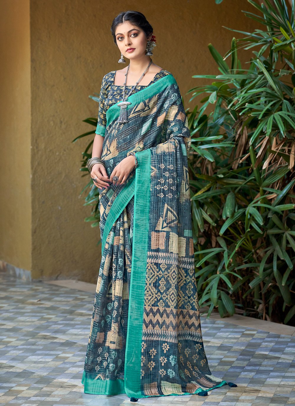 Limed Spruce Grey Digital Printed Linen Saree