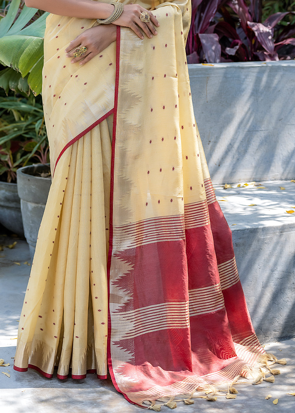 Cumulus Cream Zari Woven Banarasi Raw Silk Saree